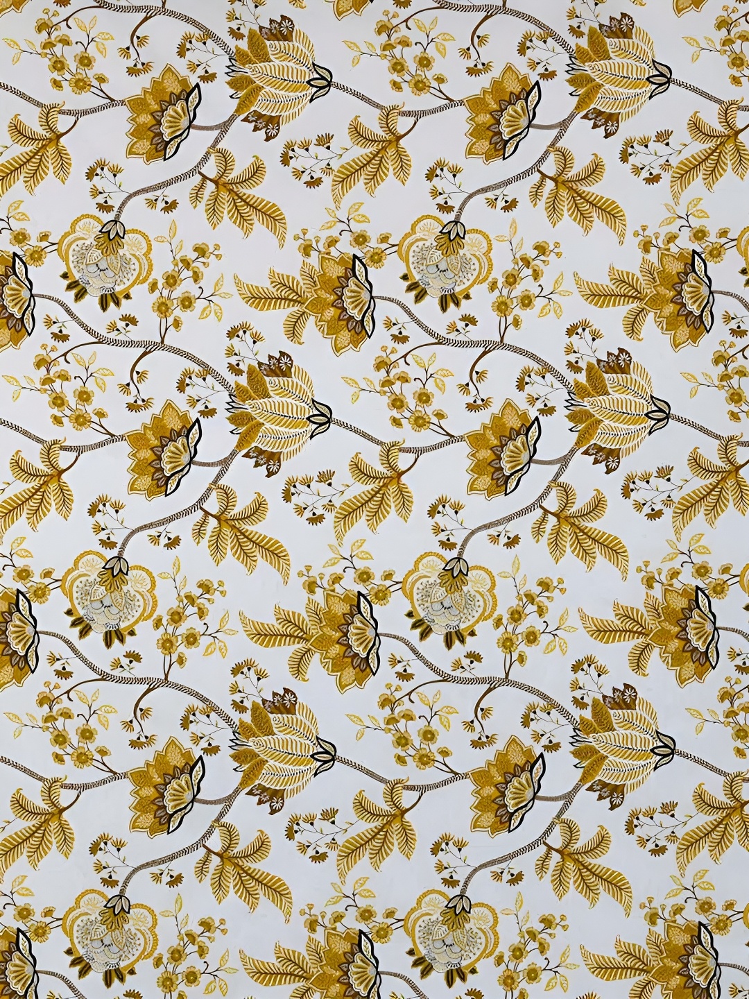 

Athome by Nilkamal Yellow & White Floral 160 TC Cotton Queen Bedsheet With 2 Pillow Covers