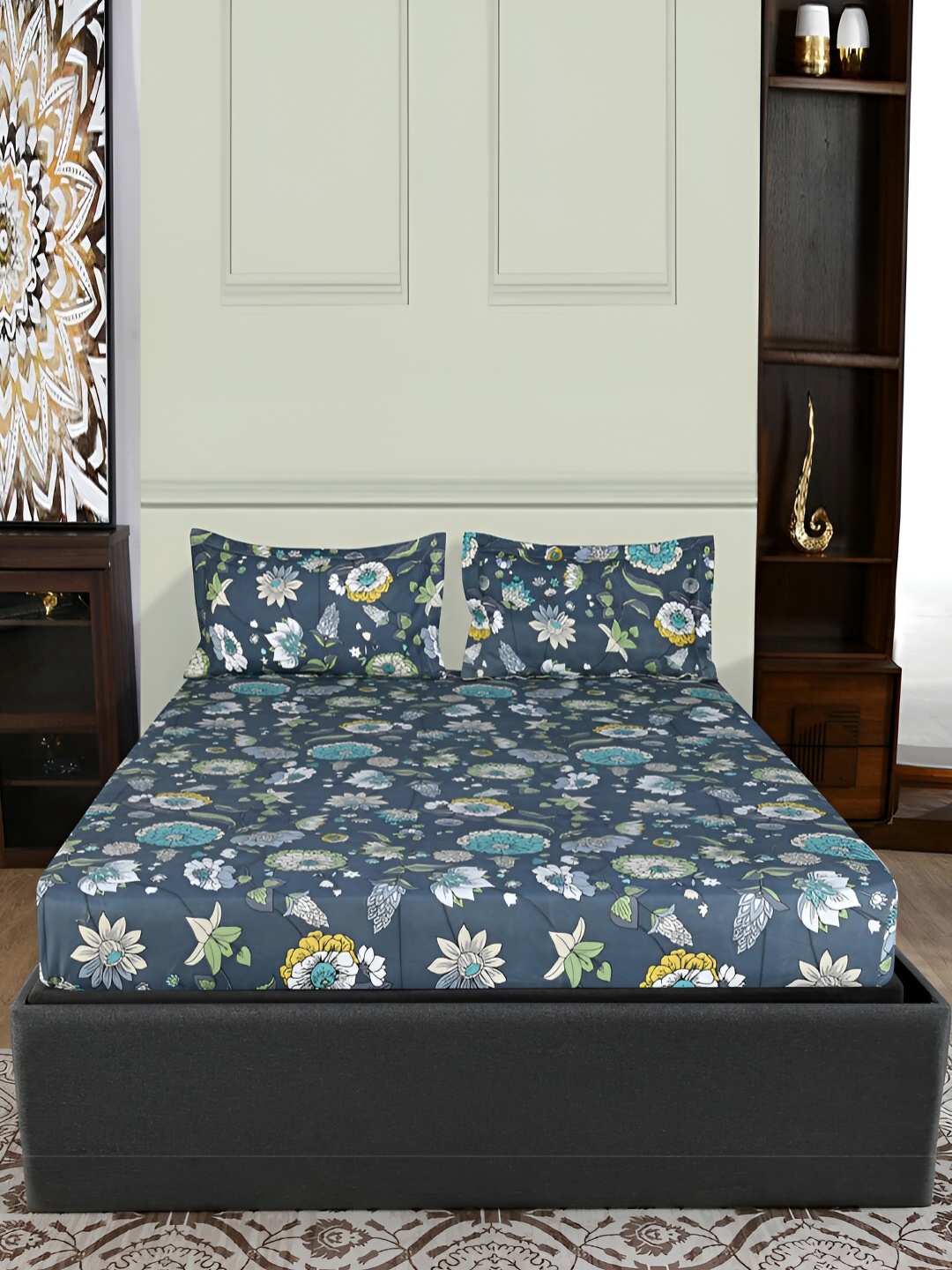 Athome by Nilkamal Black & White Floral Queen Bedsheet with 2 Pillow Covers
