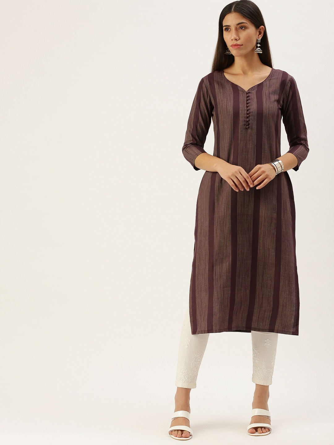 

KALINI Women Thread Work Kurta, Magenta