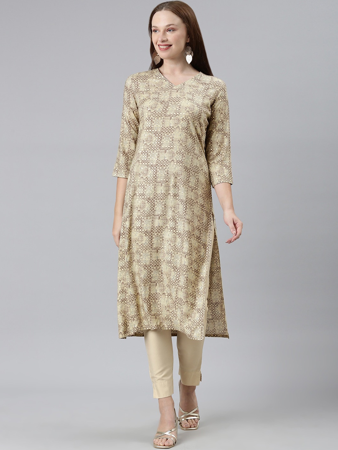 

KALINI Women Printed Sequinned Kurta, Grey