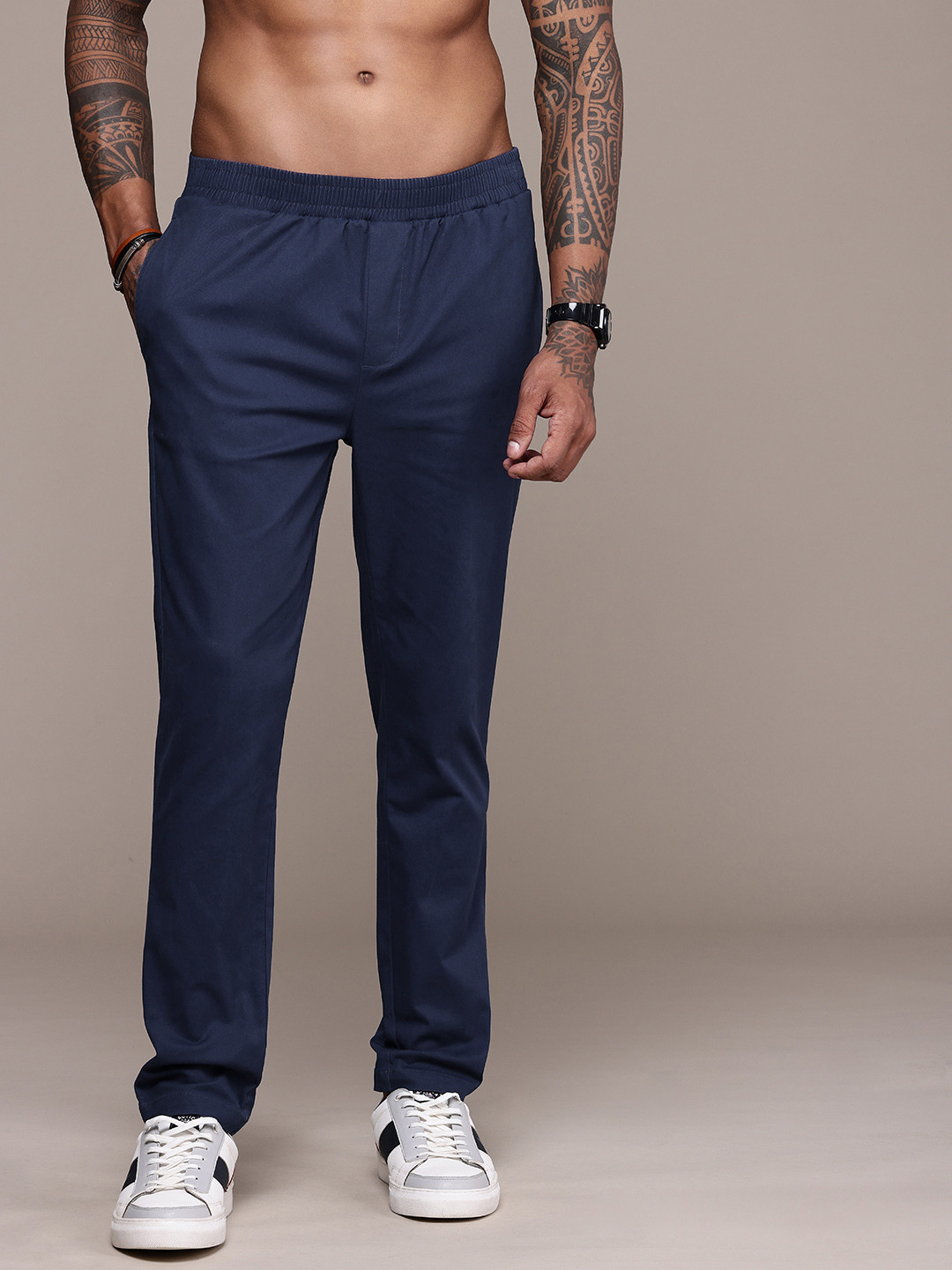 

The Roadster Life Co. Men Casual Trousers, Navy blue