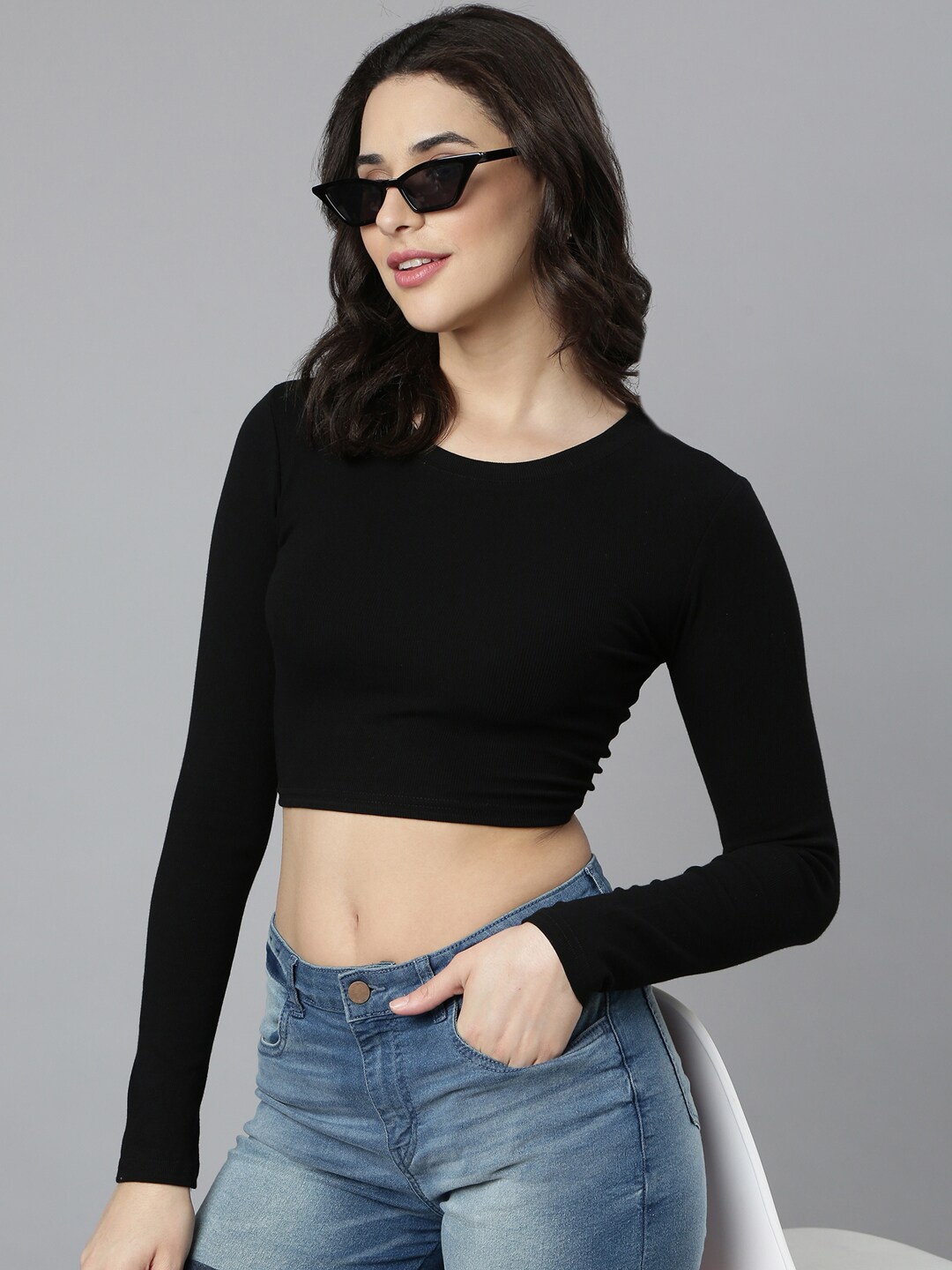 

SHOWOFF Crop Top, Black