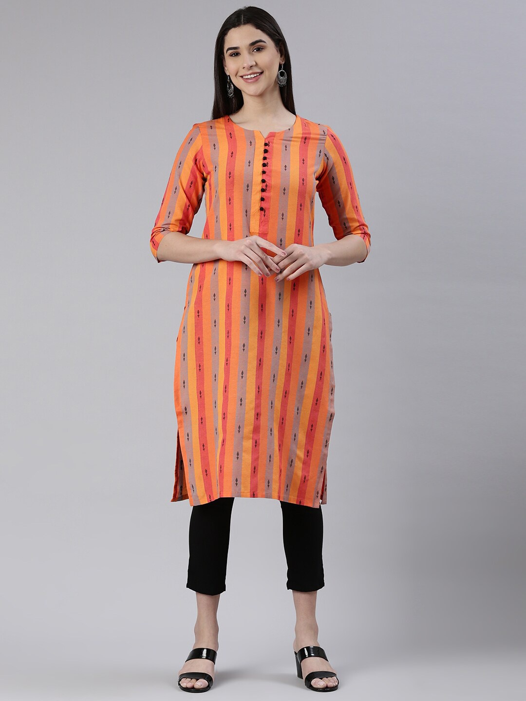 

Shaily Women Ethnic Motifs Printed Keyhole Neck Flared Sleeves Kurta, Orange