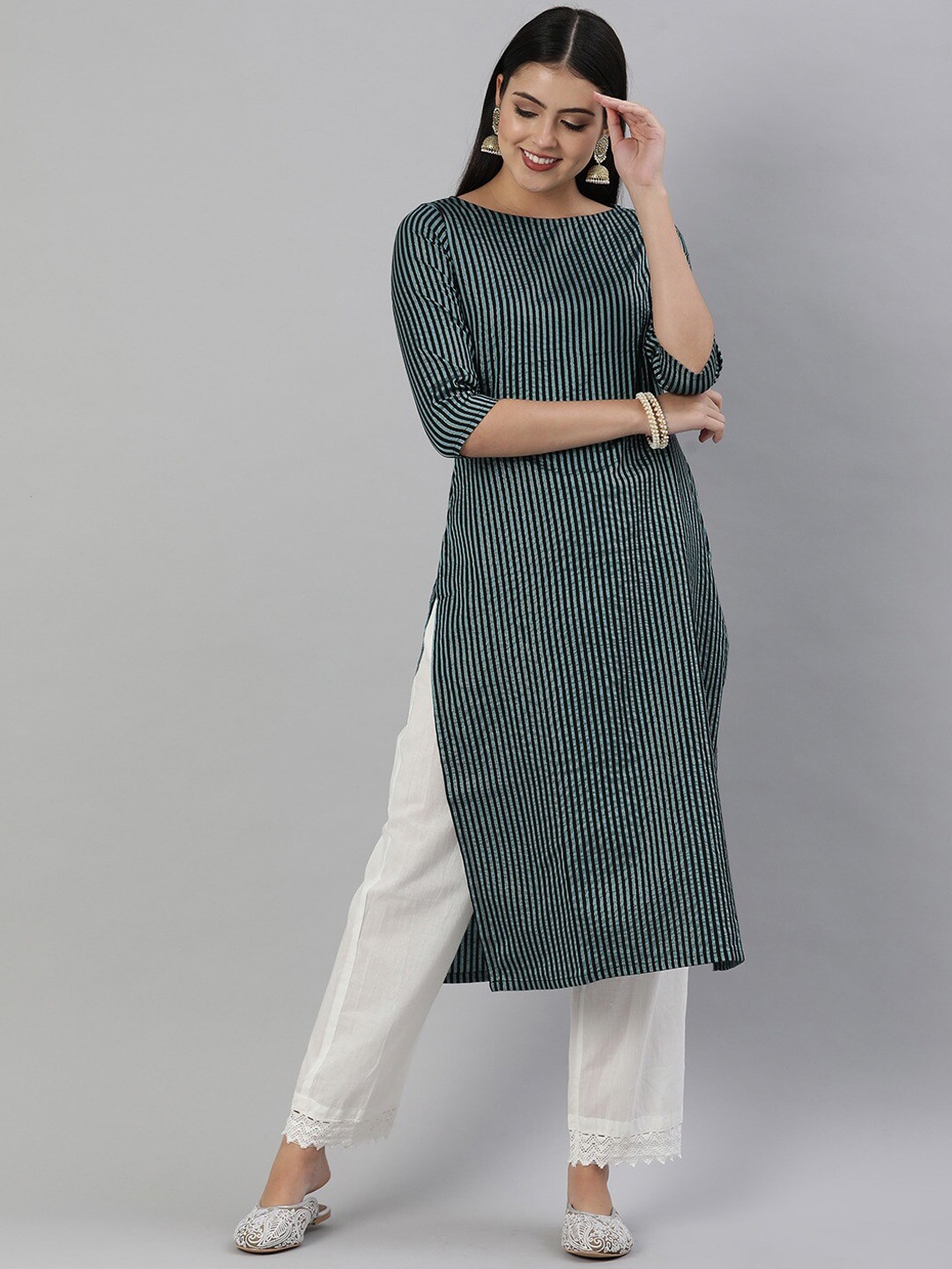 

Shaily Women Striped Flared Sleeves Thread Work Kurta, Turquoise blue