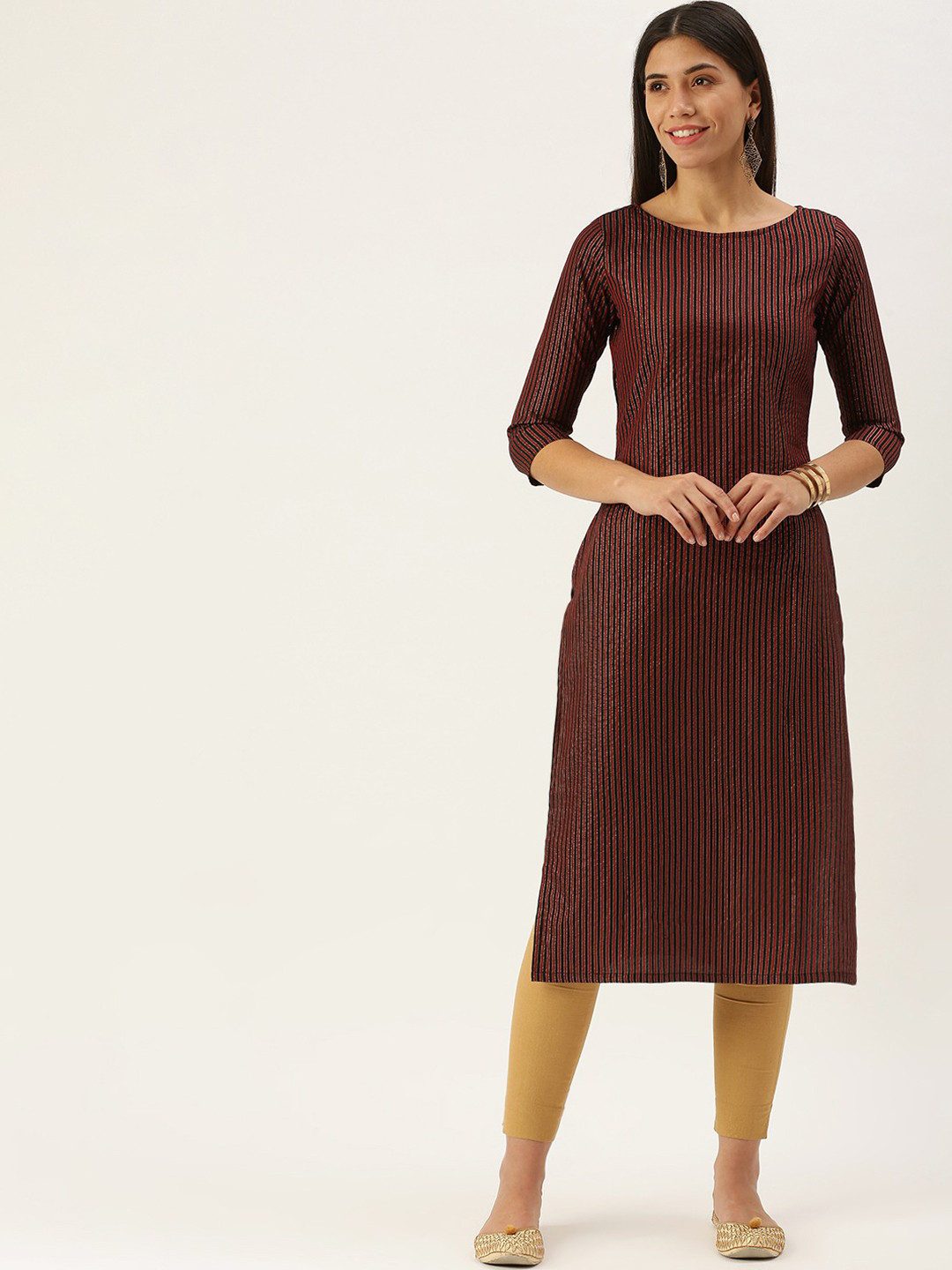

Shaily Women Checked Flared Sleeves Thread Work Kurta, Maroon