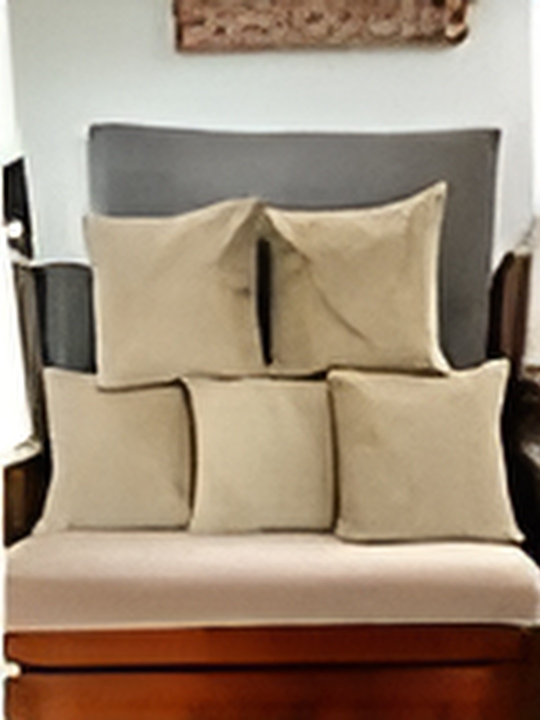

CASA-NEST Gold-Toned Woollen Cushion Covers