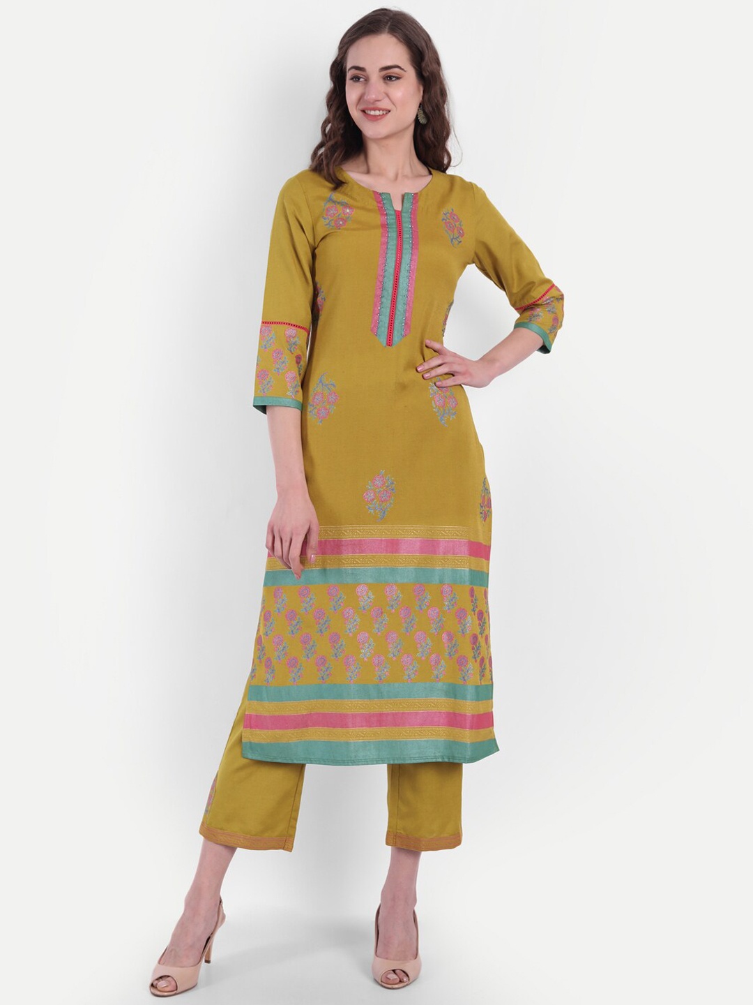 

SUTI Ethnic Motifs Embroidered Regular Sequinned Kurta with Trousers, Green
