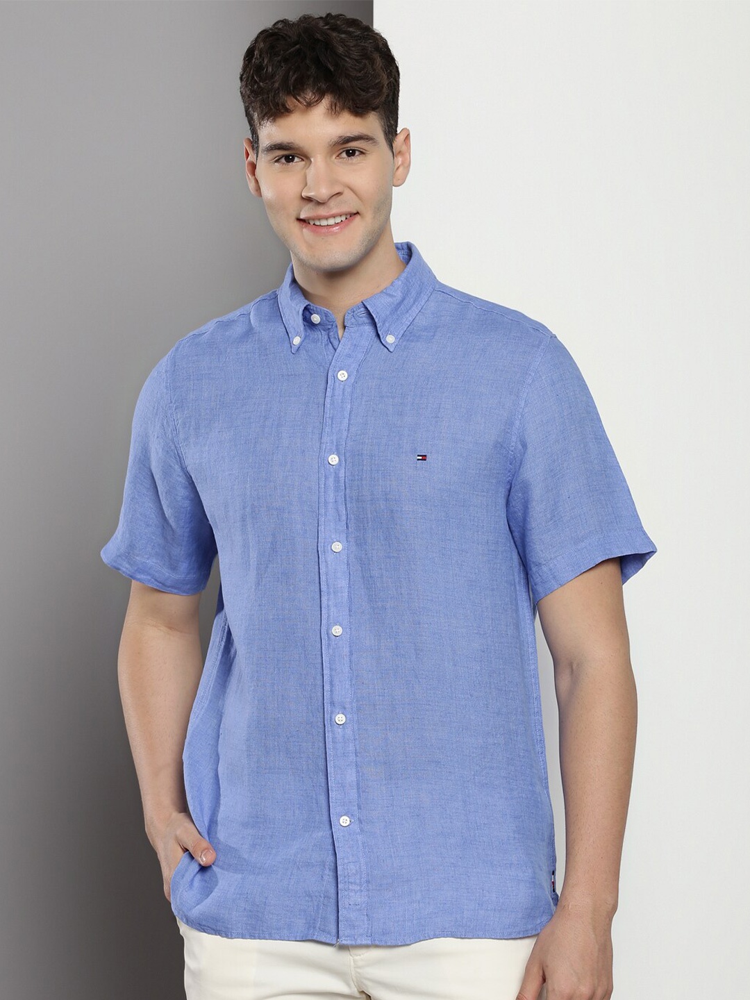 

Tommy Hilfiger Men Opaque Casual Shirt, Blue