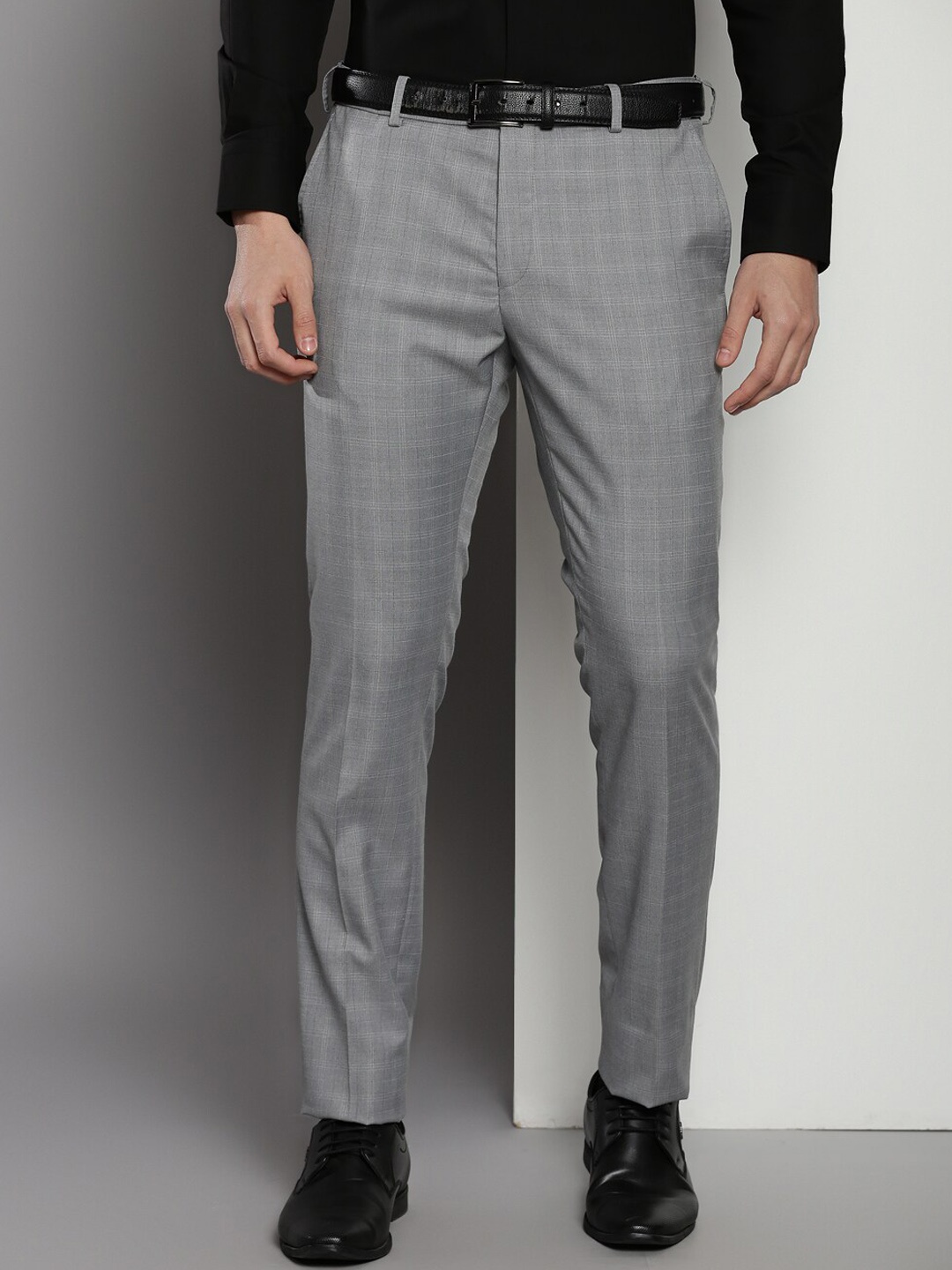 

Tommy Hilfiger Men Checked Formal Trousers, Grey