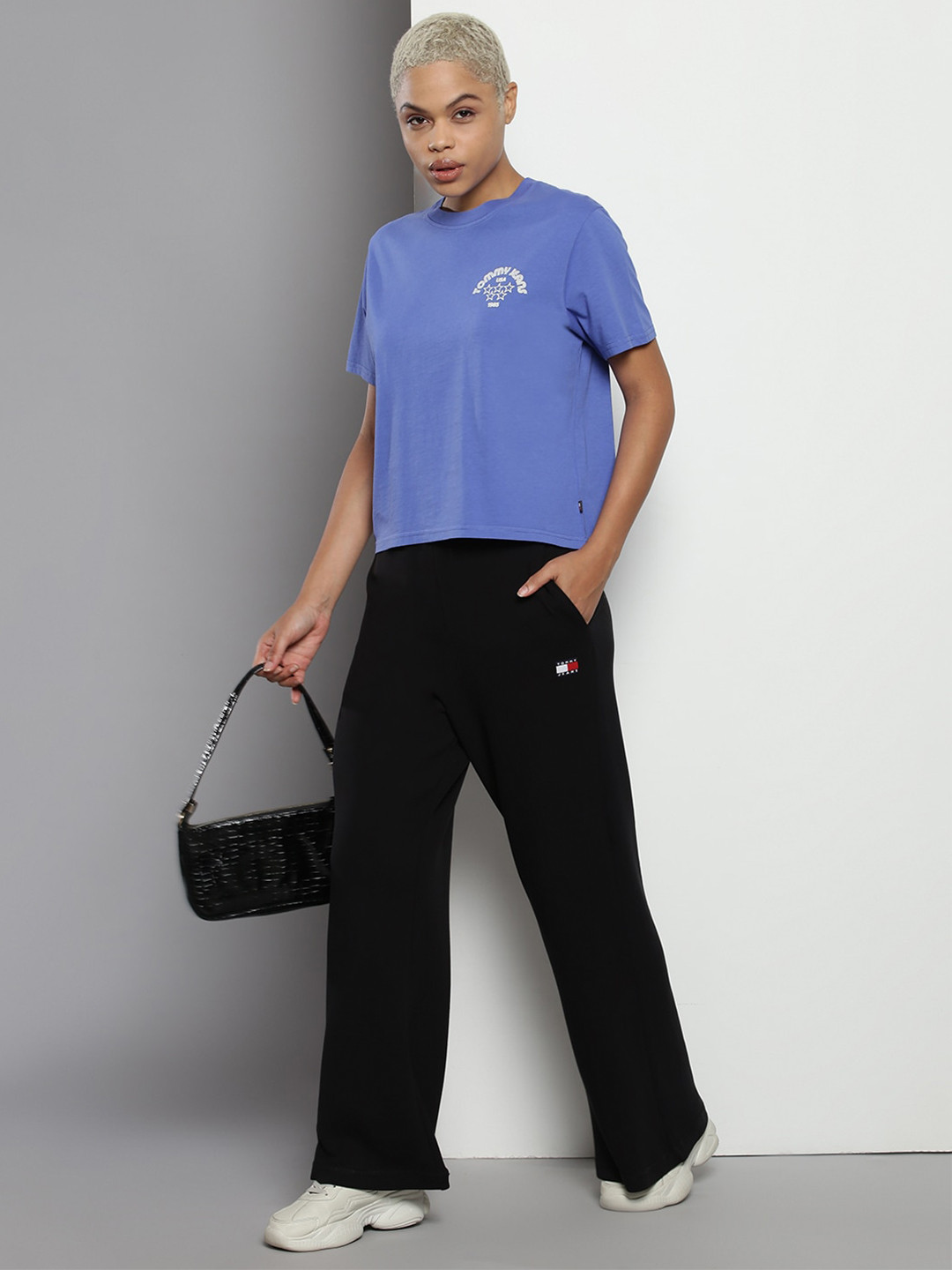 

Tommy Hilfiger Round Neck Pure Cotton T-shirt, Blue