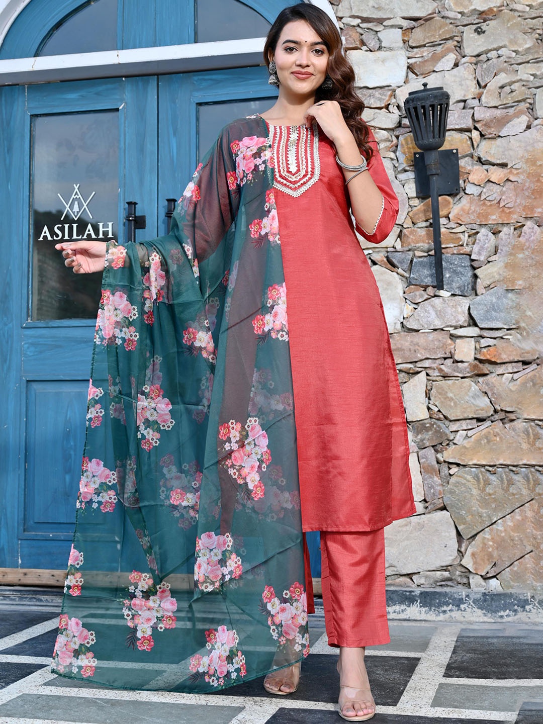 

KALINI Ethnic Motifs Yoke Design Regular Gotta Patti Kurta with Trousers & With Dupatta, Orange