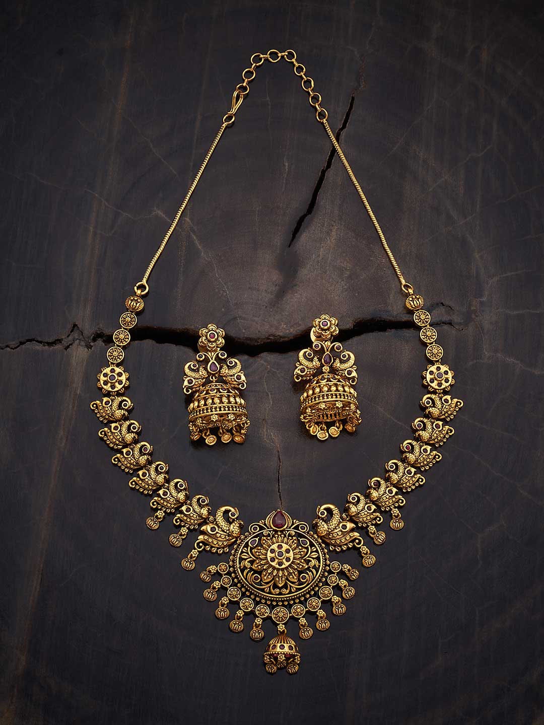 

Kushal's Fashion Jewellery Gold-Plated Stone-Studded Jewellery Set