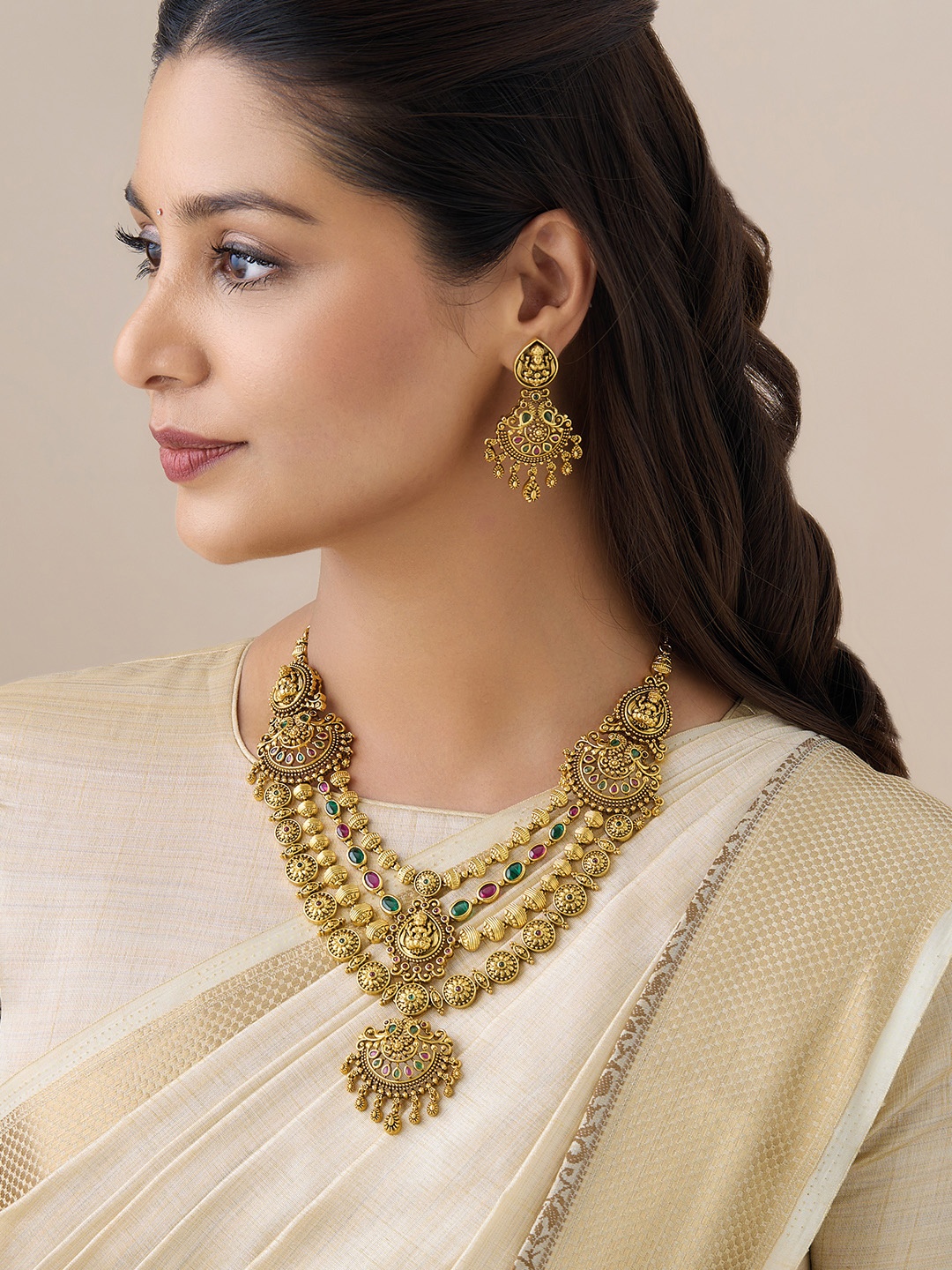 

Kushal's Fashion Jewellery Gold-Plated Stone-Studded Jewellery Set