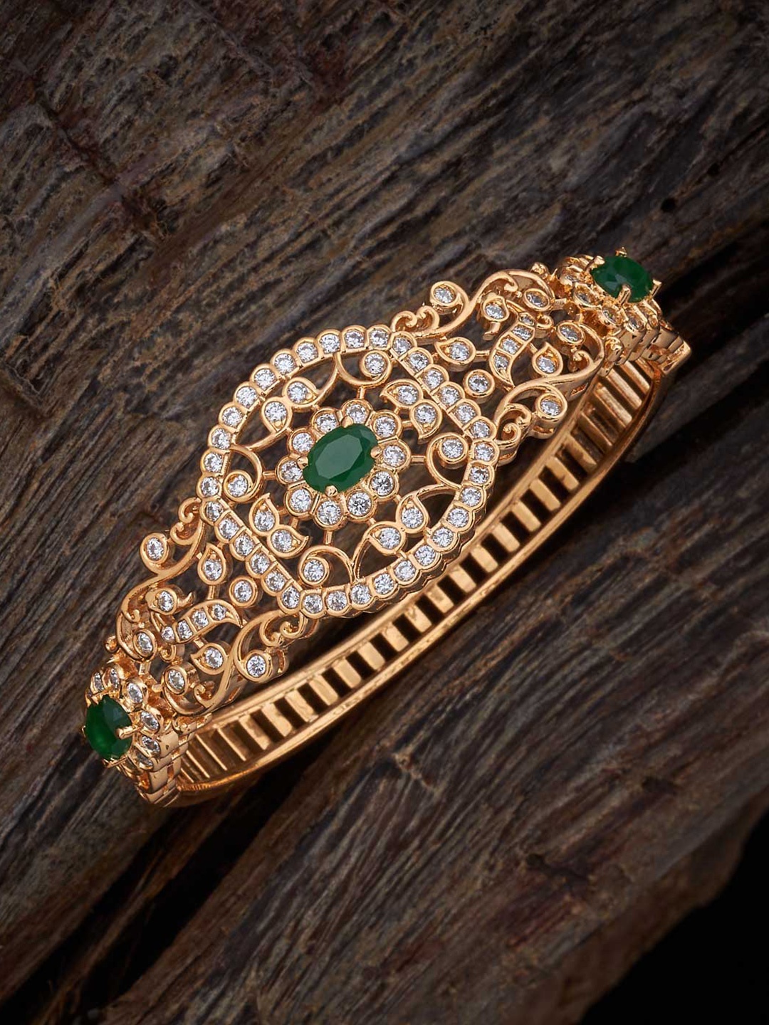 

Kushal's Fashion Jewellery Women Cubic Zirconia Gold-Plated Bangle-Style Bracelet