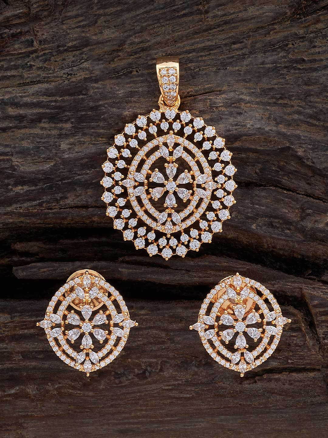 

Kushal's Fashion Jewellery Gold-Plated Jewellery Set