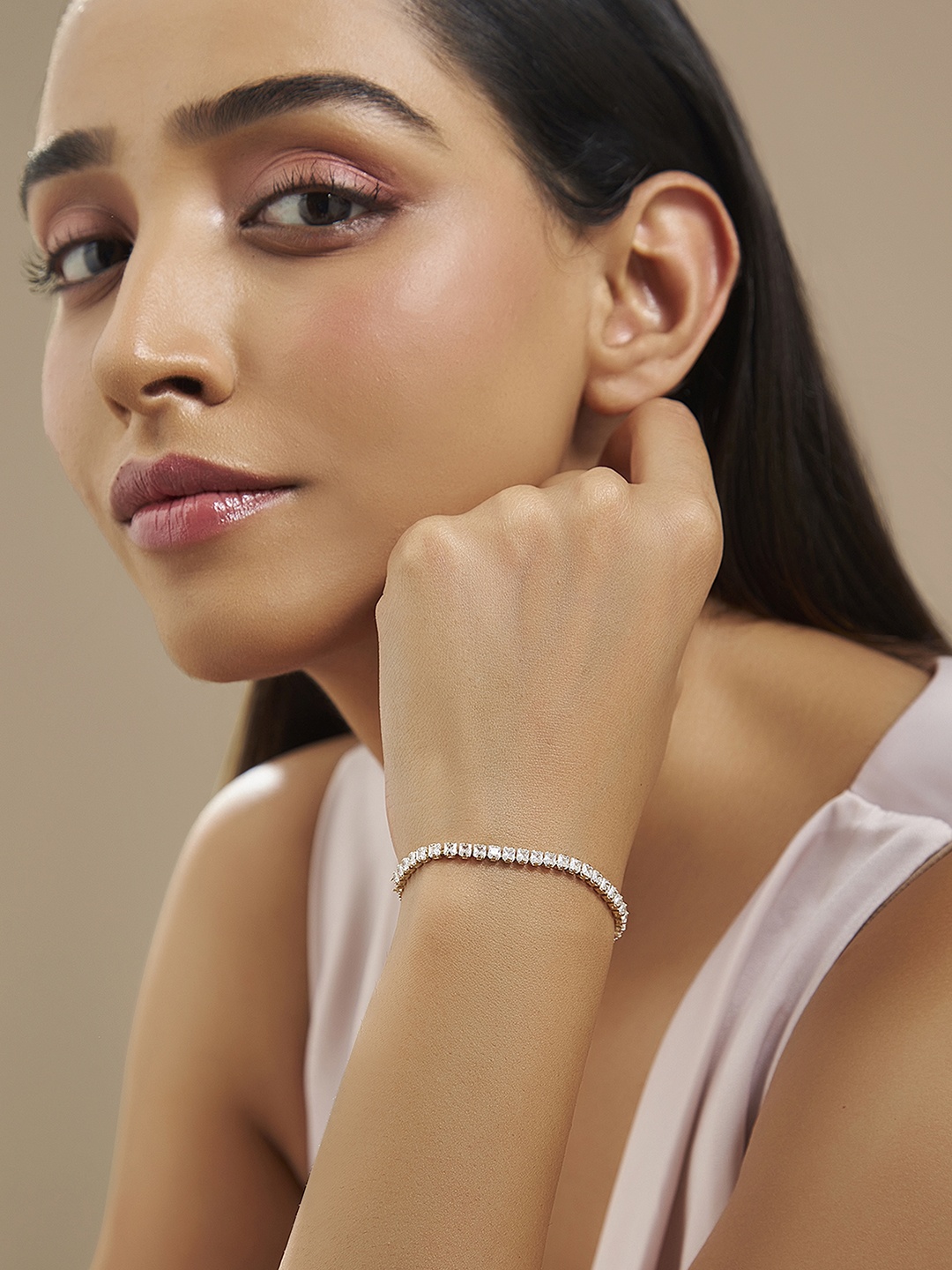

Kushal's Fashion Jewellery Cubic Zirconia Gold-Plated Charm Bracelet