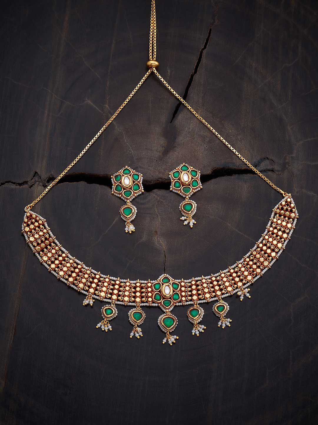 

Kushal's Fashion Jewellery Gold-Plated Kundan Studded Jewellery Set, Green