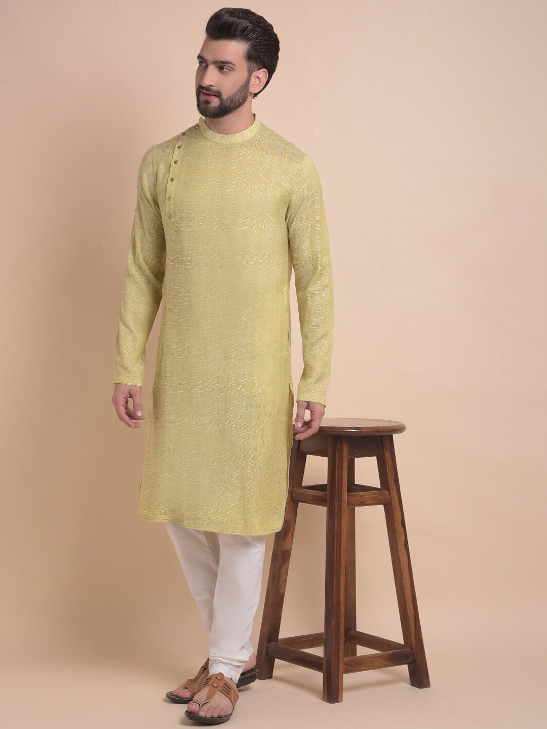 

Anouk Men Thread Work Pathani Kurta, Olive