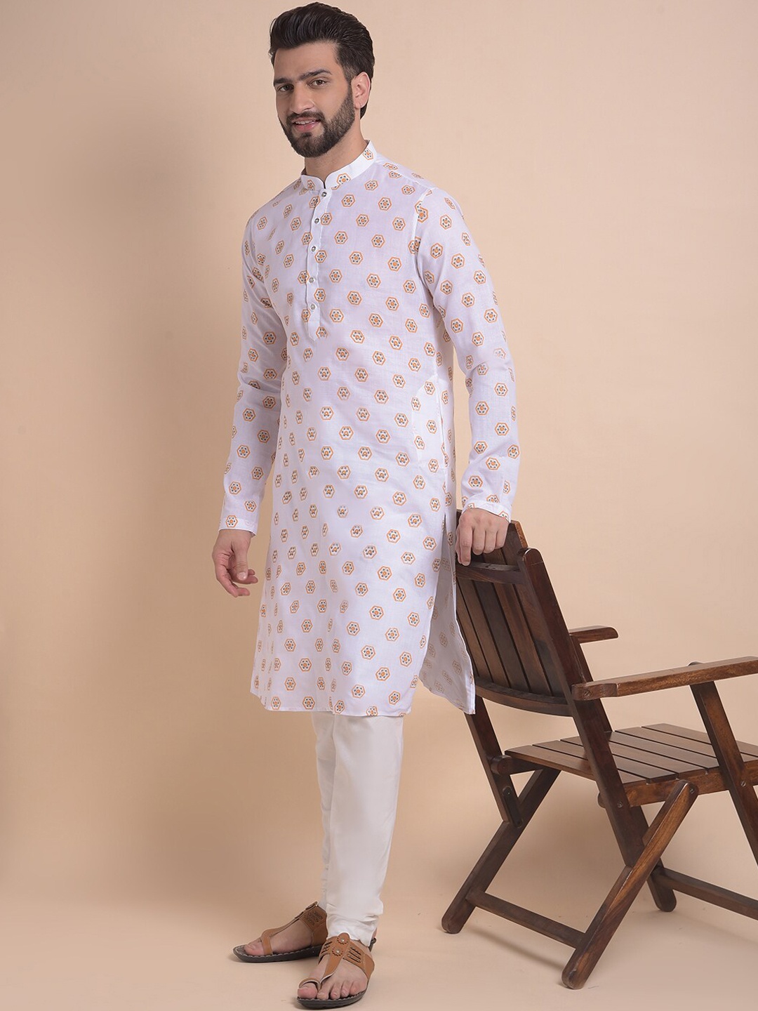 

Anouk Men Ethnic Motifs Thread Work Kurta, Copper