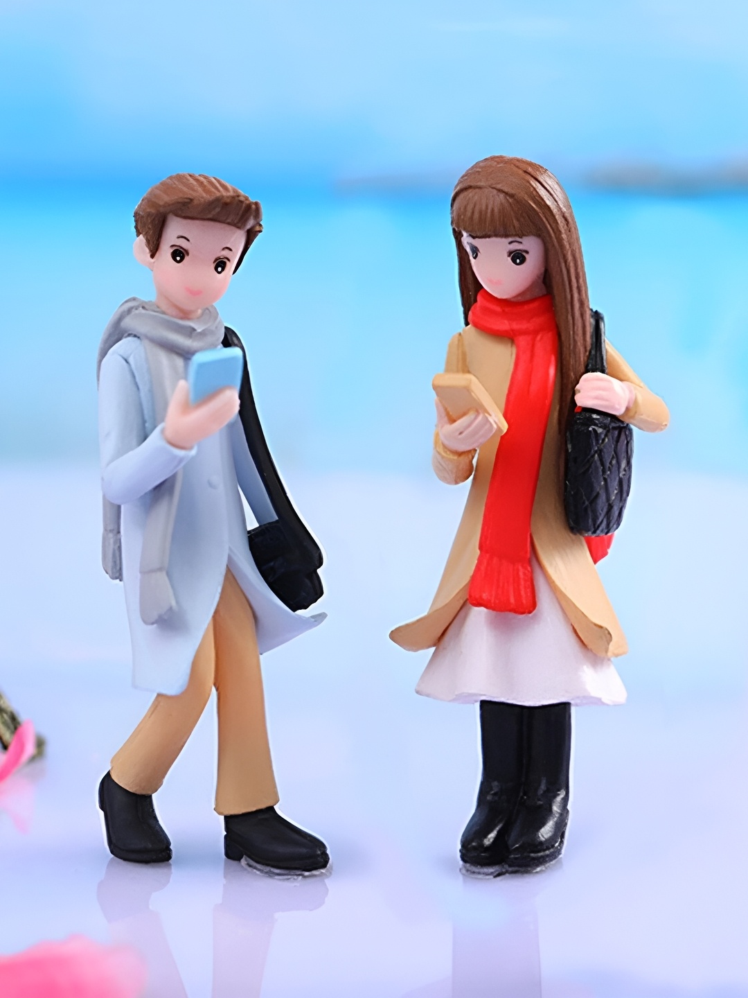 

Ascension 2 Pieces Miniature Couple Figurine Showpieces, Blue