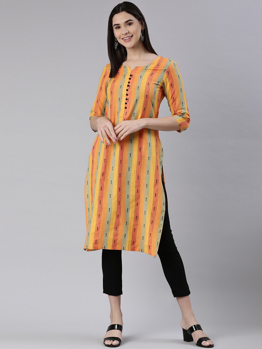

Saanjh Women Striped Flared Sleeves Thread Work Kaftan Kurta, Yellow