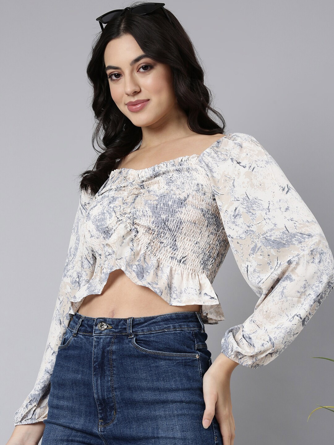 

SHOWOFF Printed Sweetheart Neck Puff Sleeves Crop Fitted Top, Cream