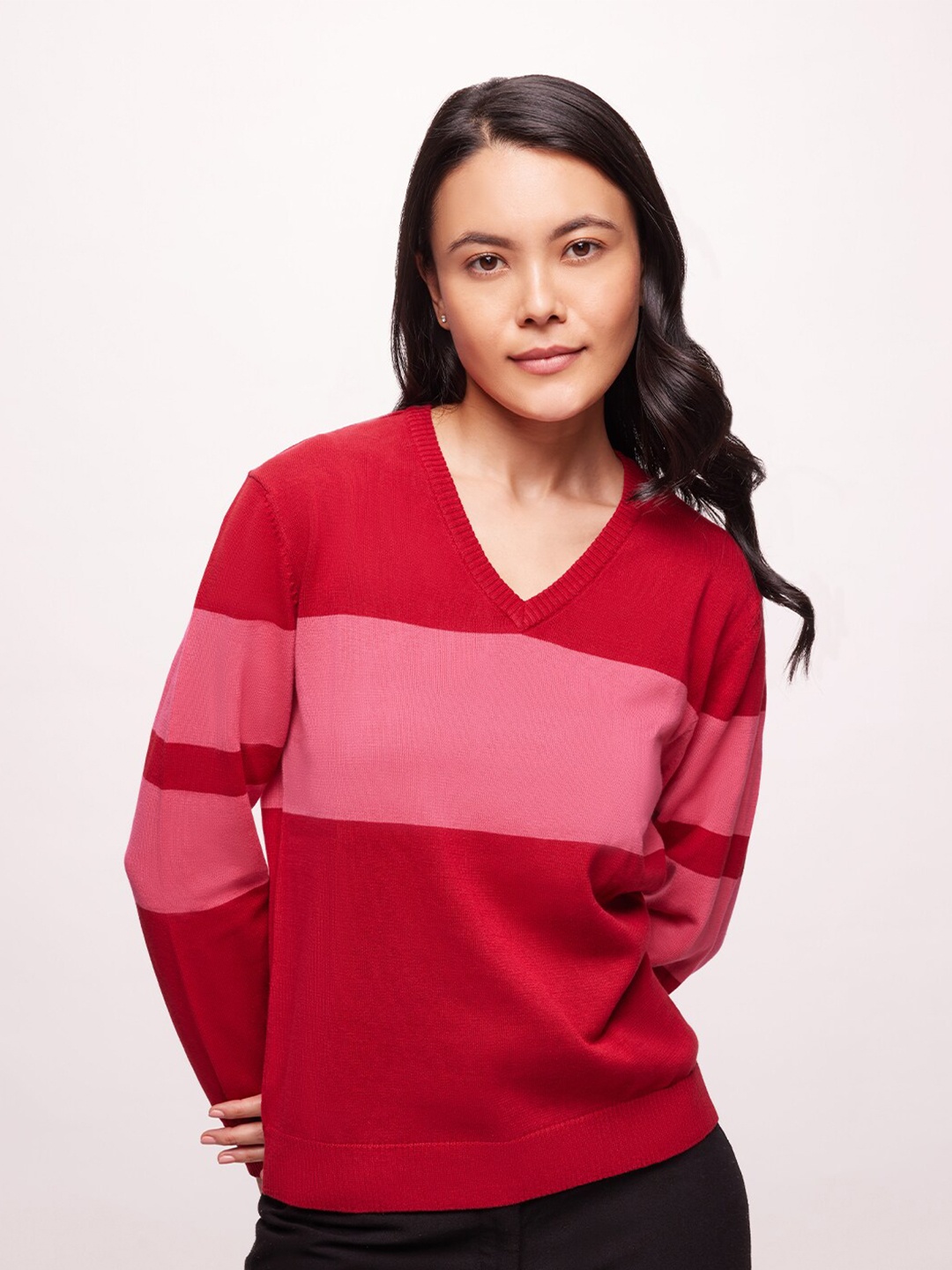 

Bombay High Women V-Neck Colourblocked Knit Pullover, Red