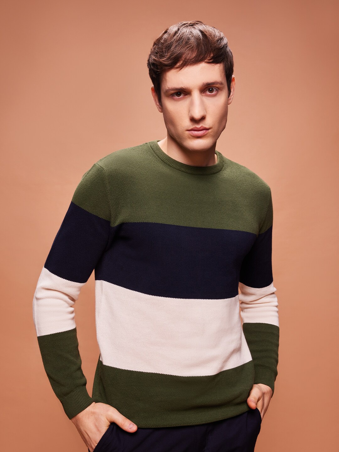 

Bombay High Men Regular Fit Half Zip Neck Solid Knit Sweatshirt, Green
