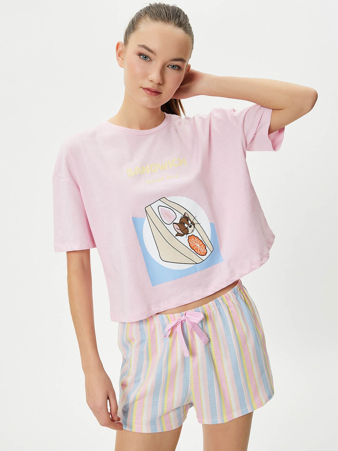 

Koton Graphic Printed Pure Cotton Night Suit, Pink