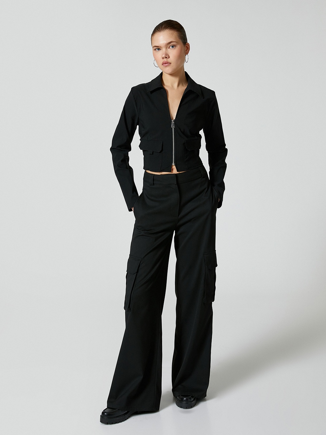 

Koton Spread Collar Long Sleeves Crop Casual Shirt, Black