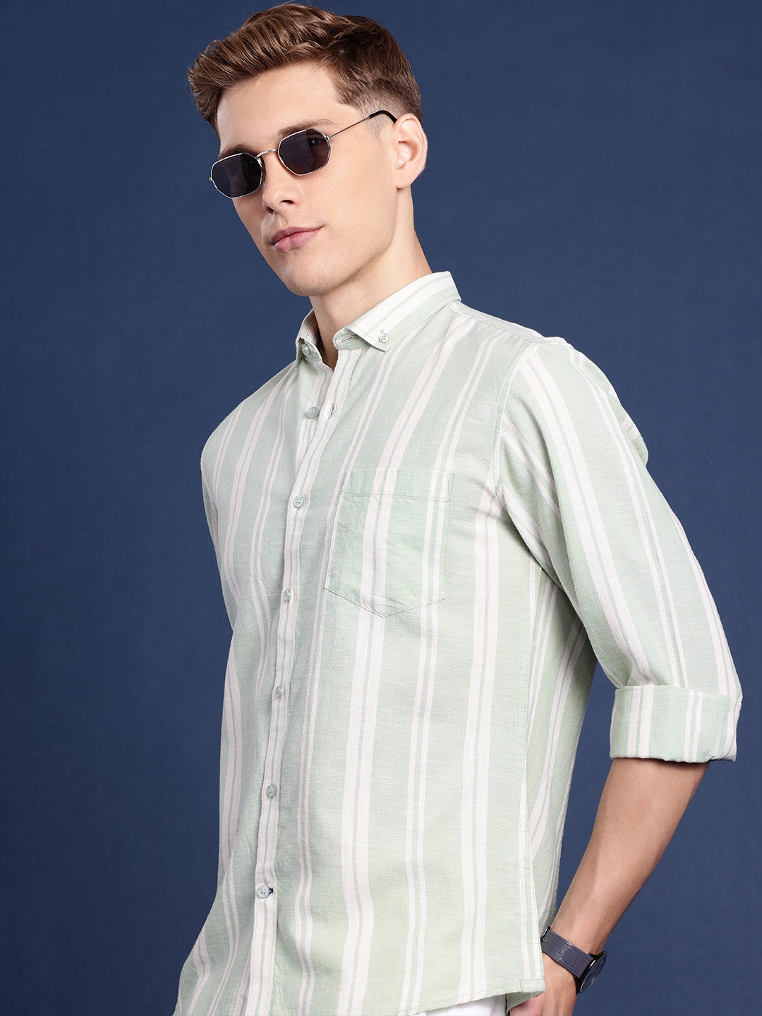

Mast & Harbour Men Standard Lycocell Linen Checked Casual Shirt, Green
