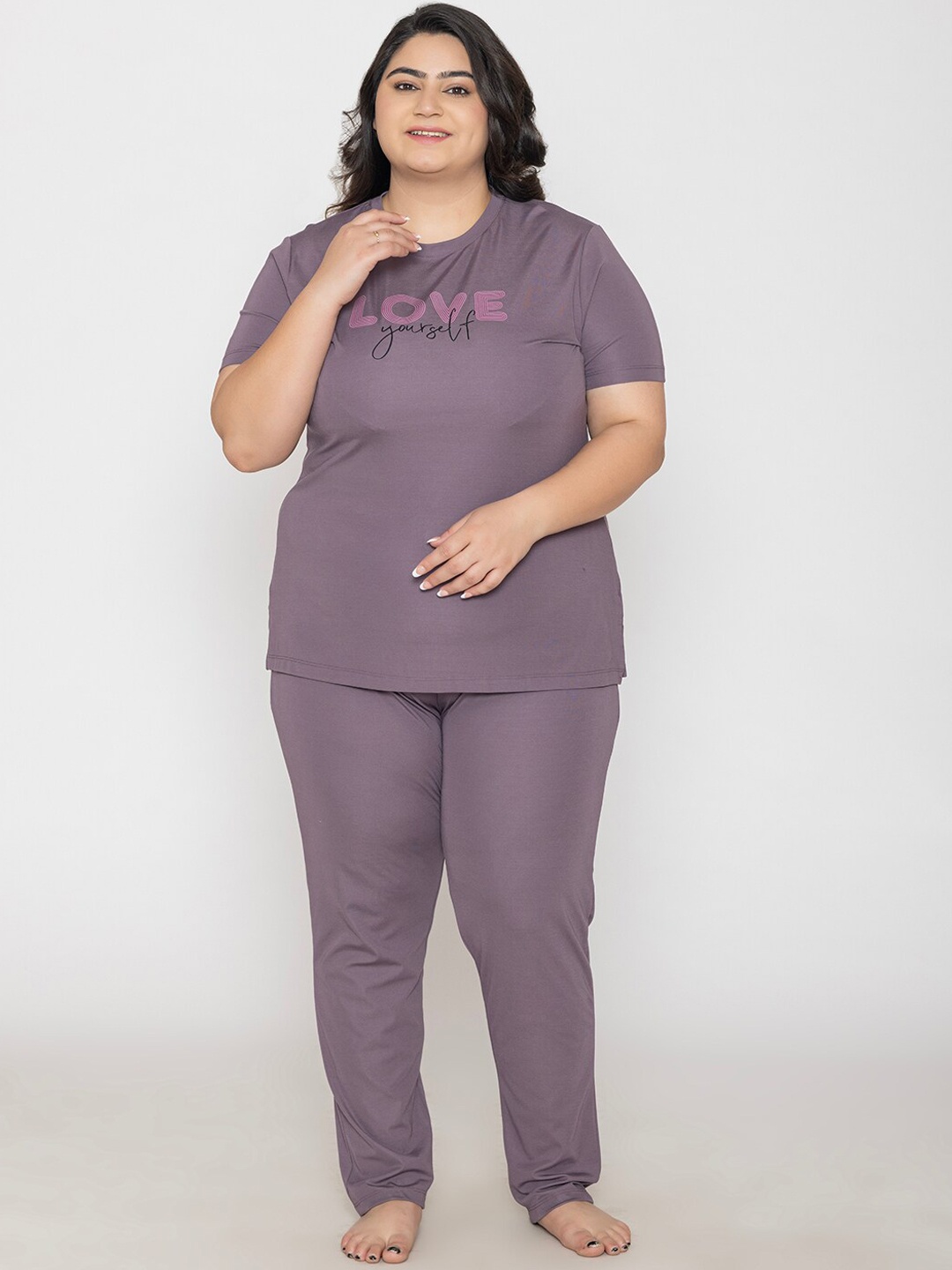 

TITTLI Plus Size Typography Printed Tencel Night suit, Purple