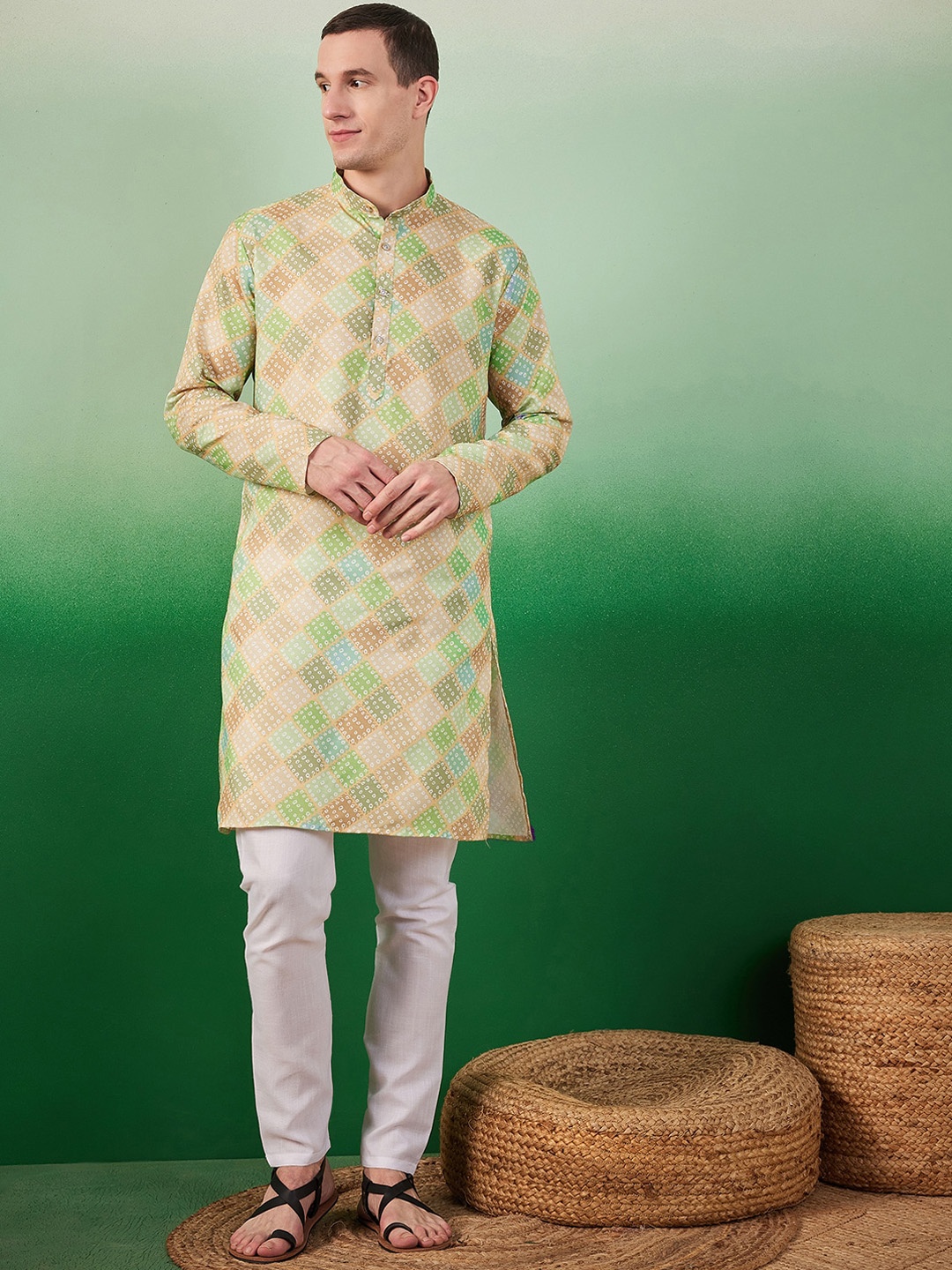

Sangria Digital Geometric Printed Band Collar Kurta With Pyjama, Green