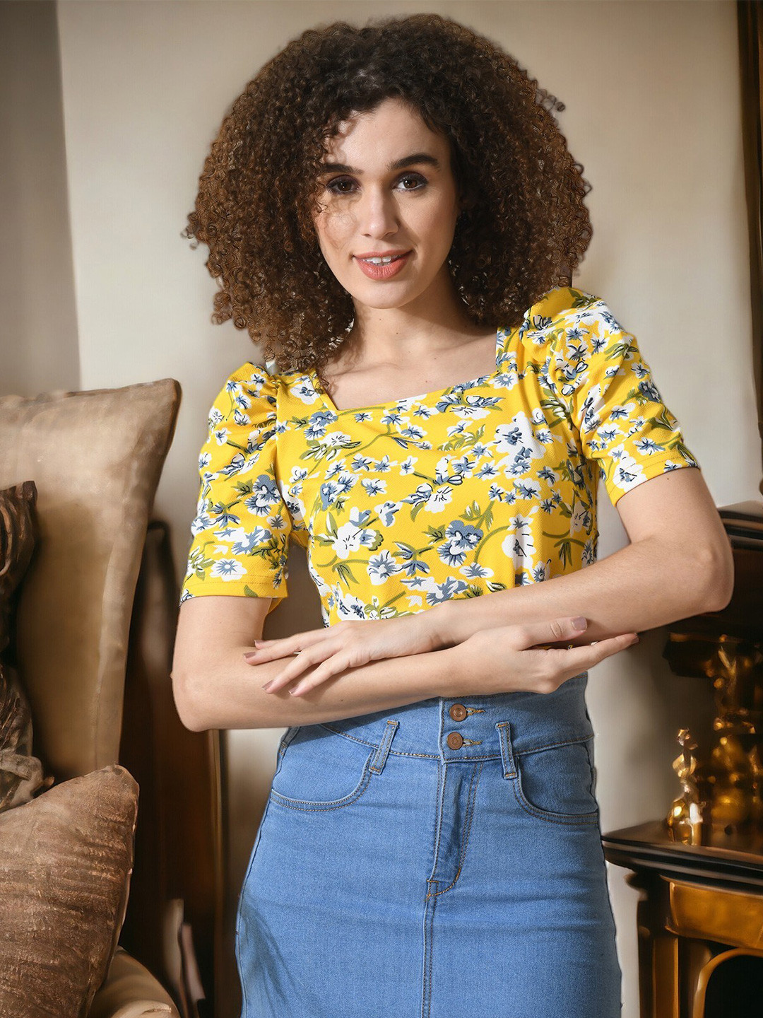 

Moshe Square Neck Floral Printed Crop Top, Yellow