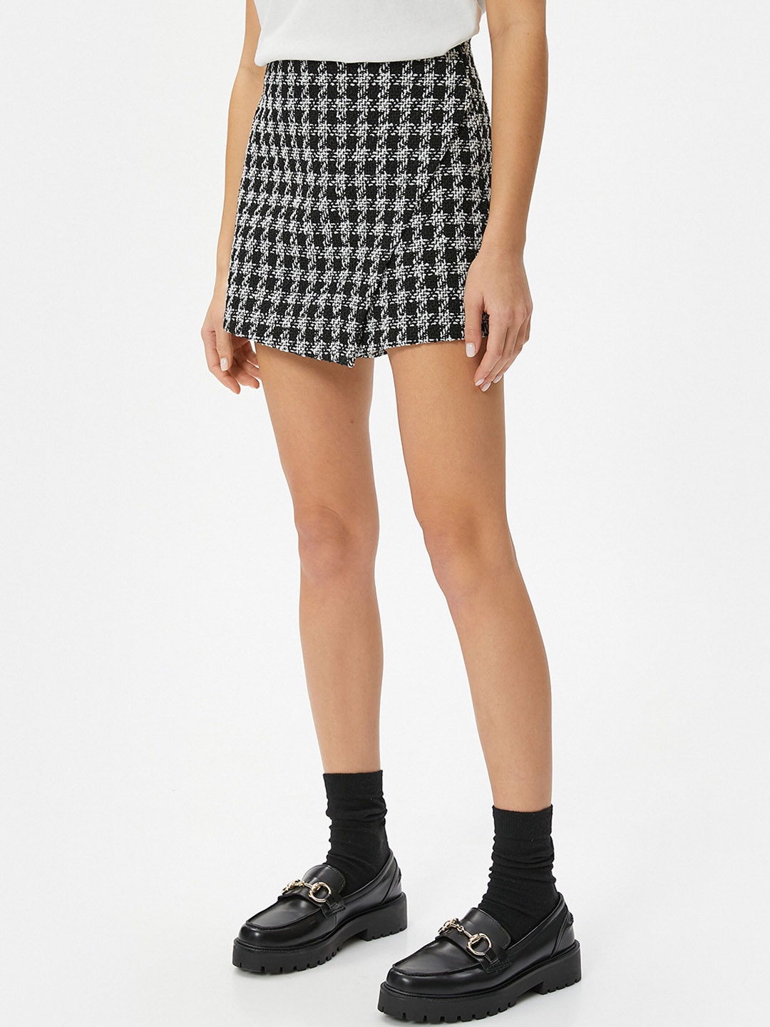 

Koton Self-Design Mini Skort, Black