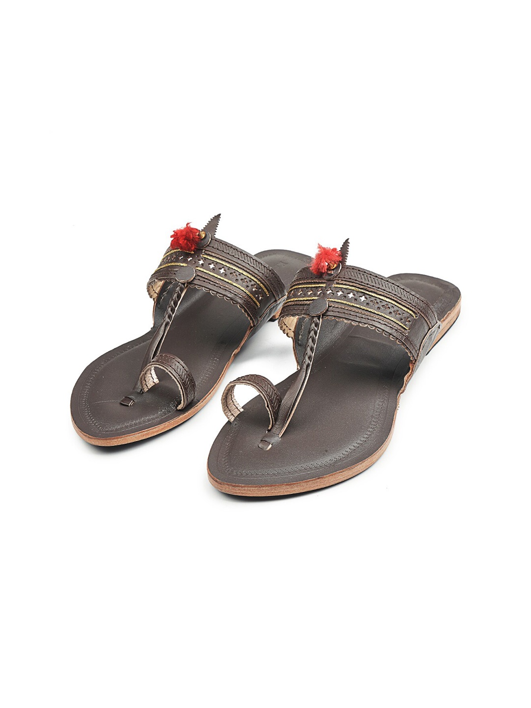 

KORAKARI Textured Leather Kolhapuri Flats, Grey
