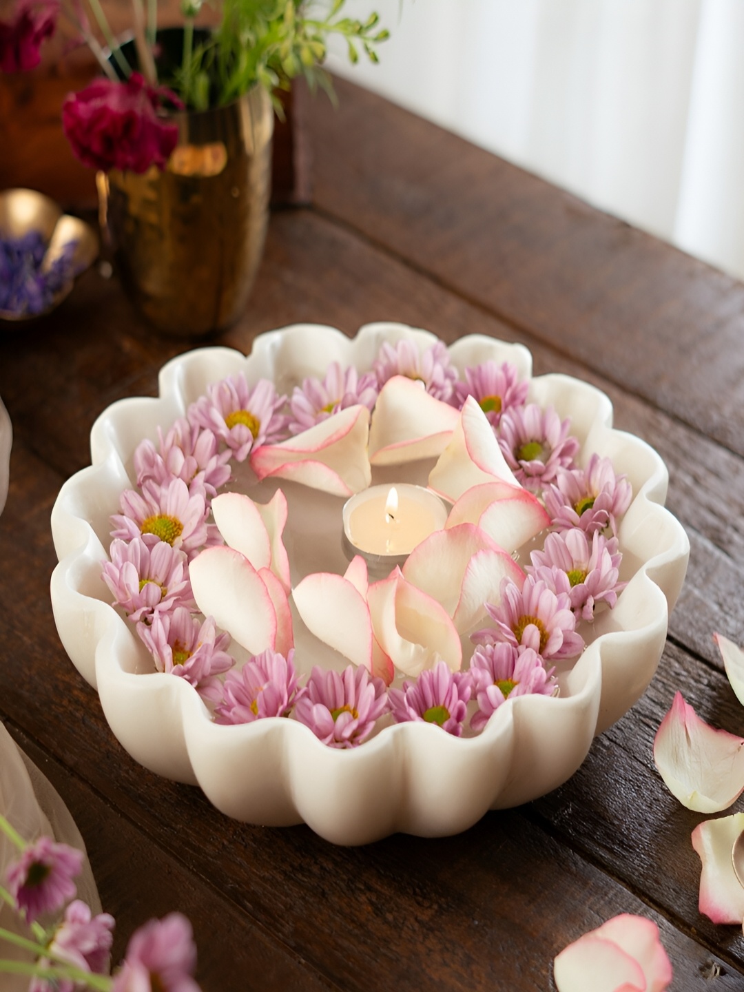 

Ritualistic White Textured Marble Urli Decorative Bowl