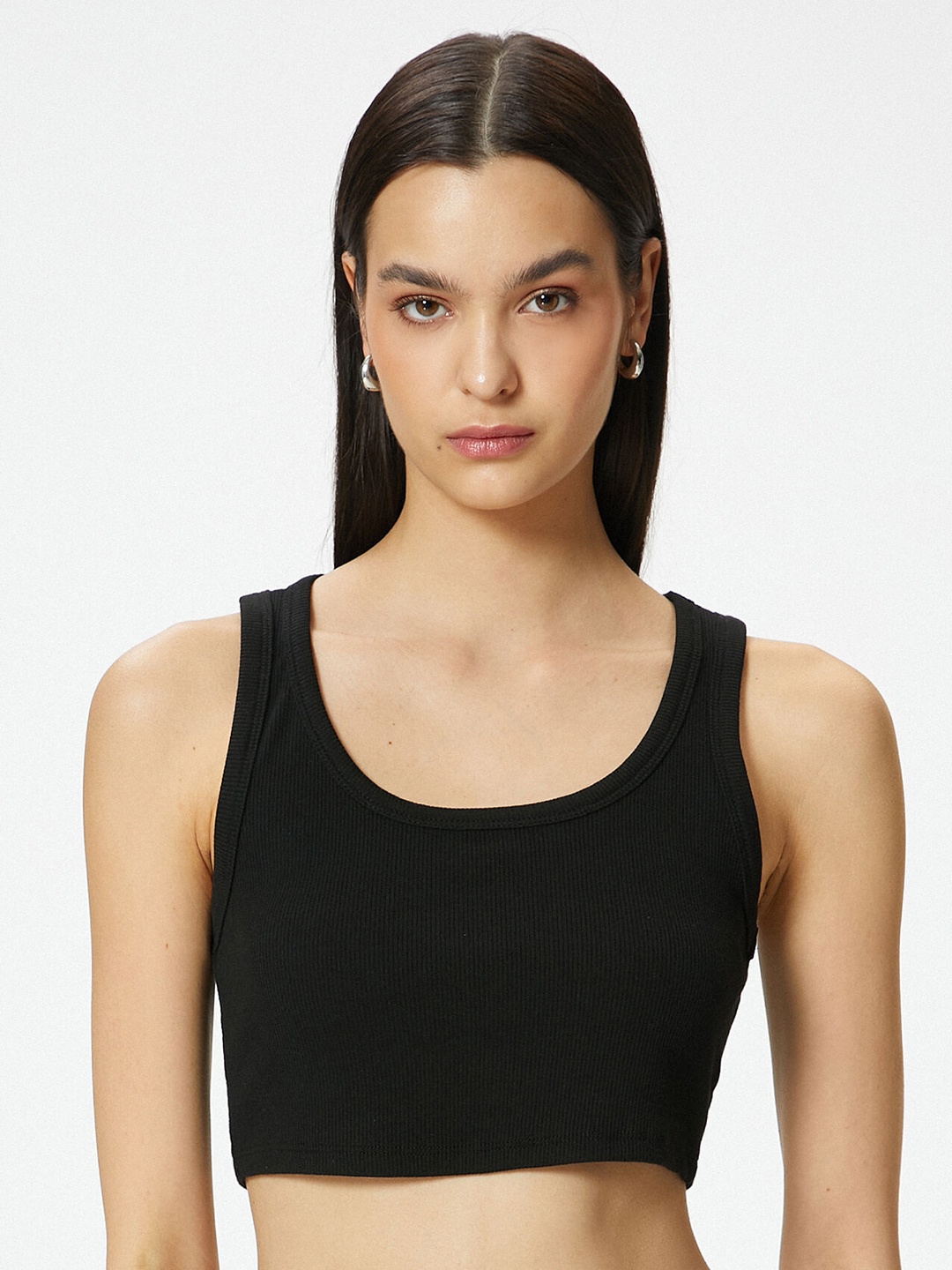 

Koton Scoop Neck Sleeveless Fitted Crop Top, Black