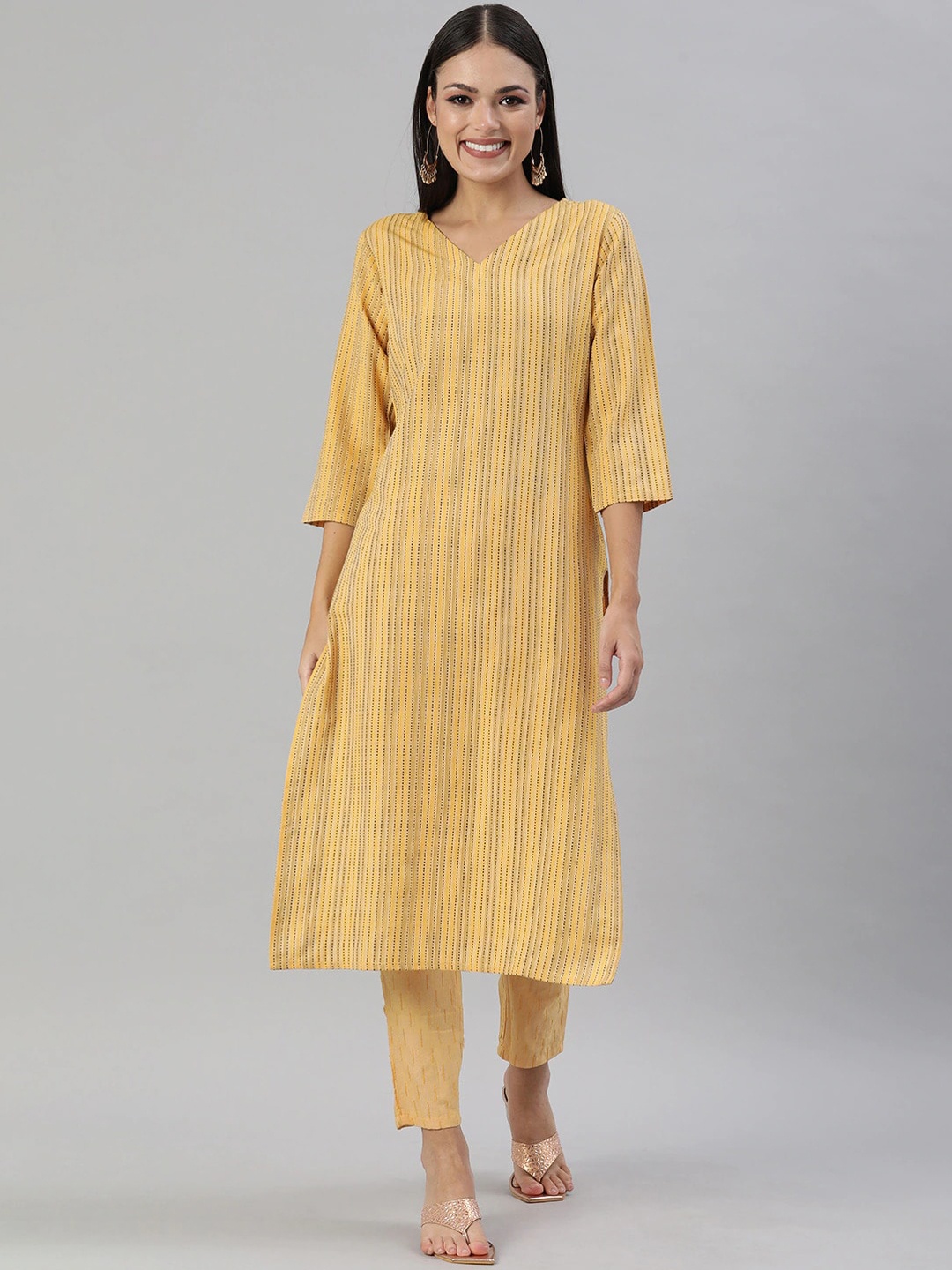 

Saanjh Women Striped Flared Sleeves Gotta Patti Kurta, Yellow