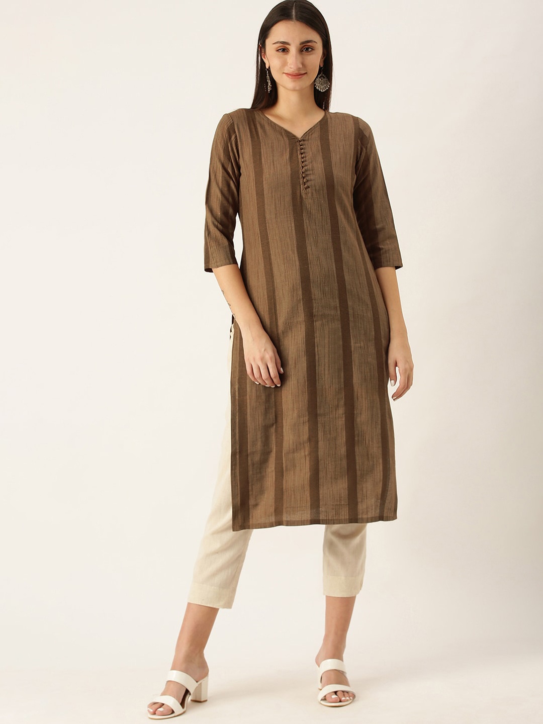 

Saanjh Women Flared Sleeves Thread Work Kurta, Brown