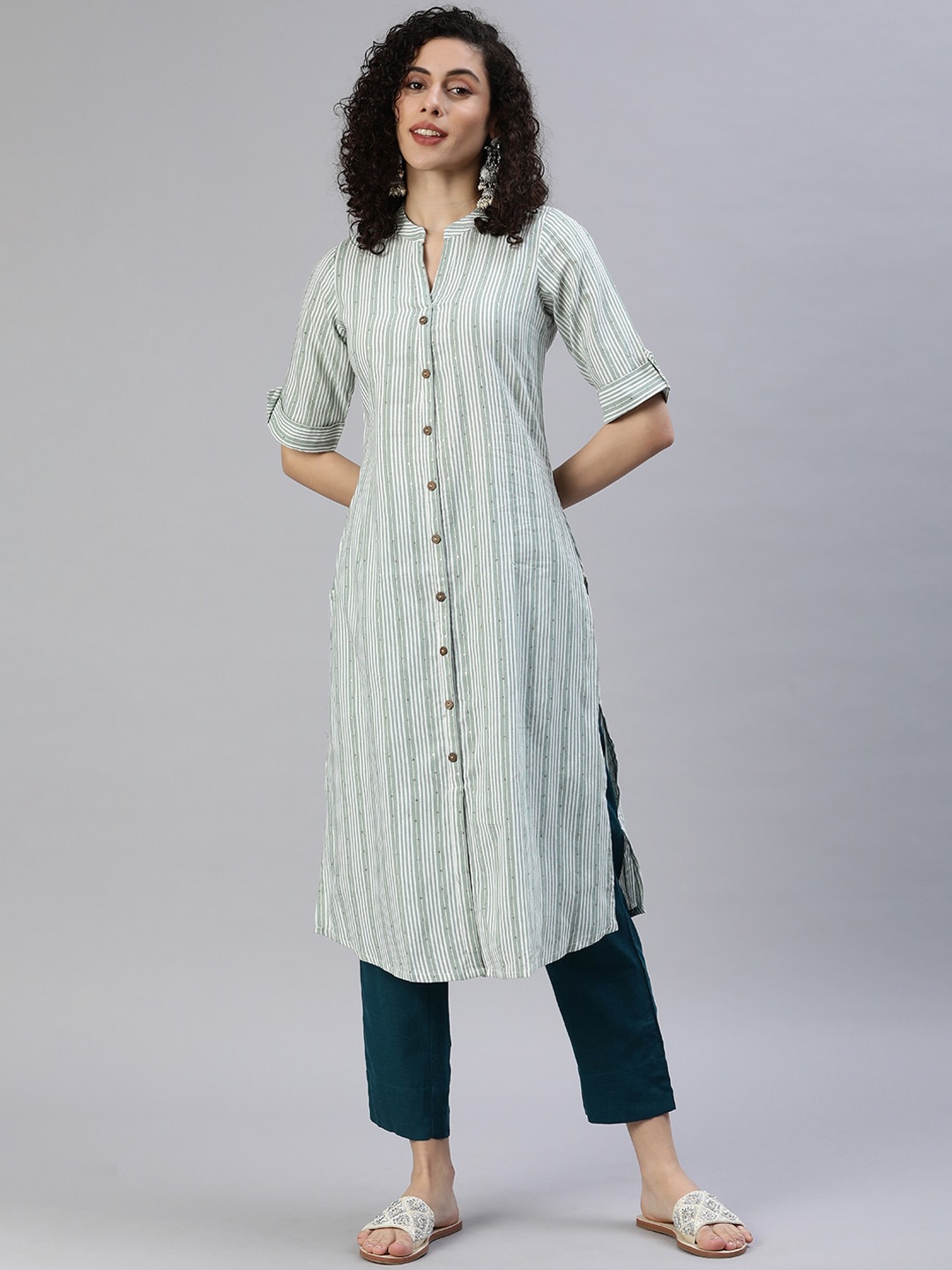 

Saanjh Green & White Striped Printed Mandarin Collar Sequinned Straight Kurta