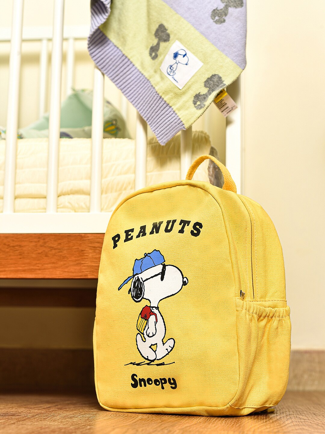 

MiArcus Kids Peanuts Snoopy Printed Cotton Canvas Ergonomic Backpack, Yellow