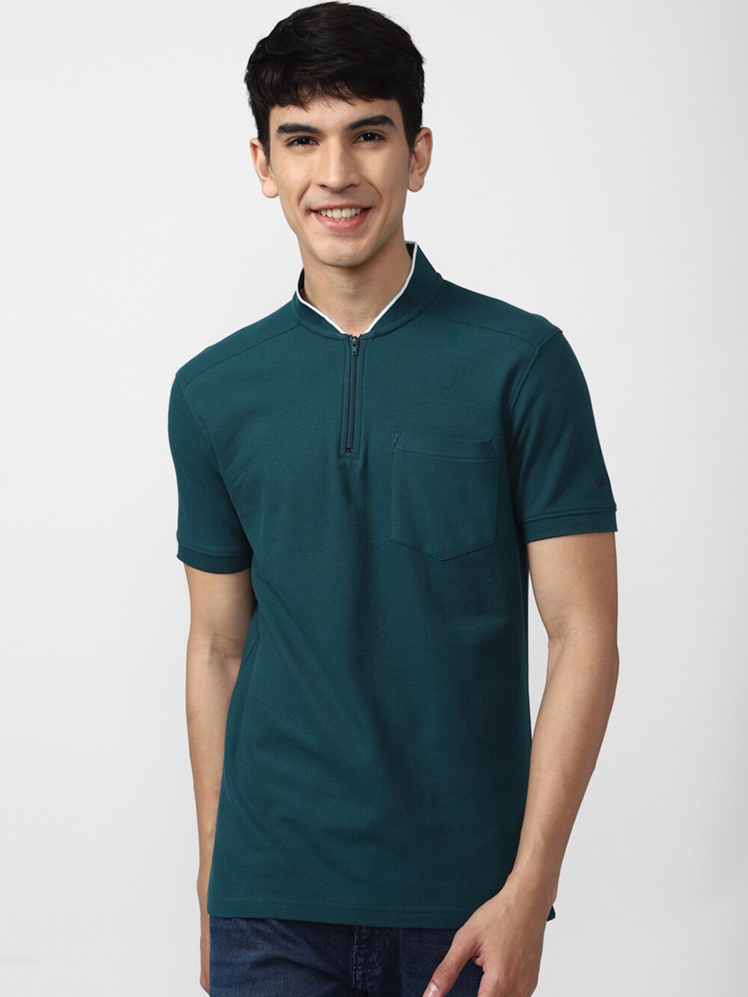 

Peter England Casuals Mandarin Collar Slim Fit T-shirt, Green
