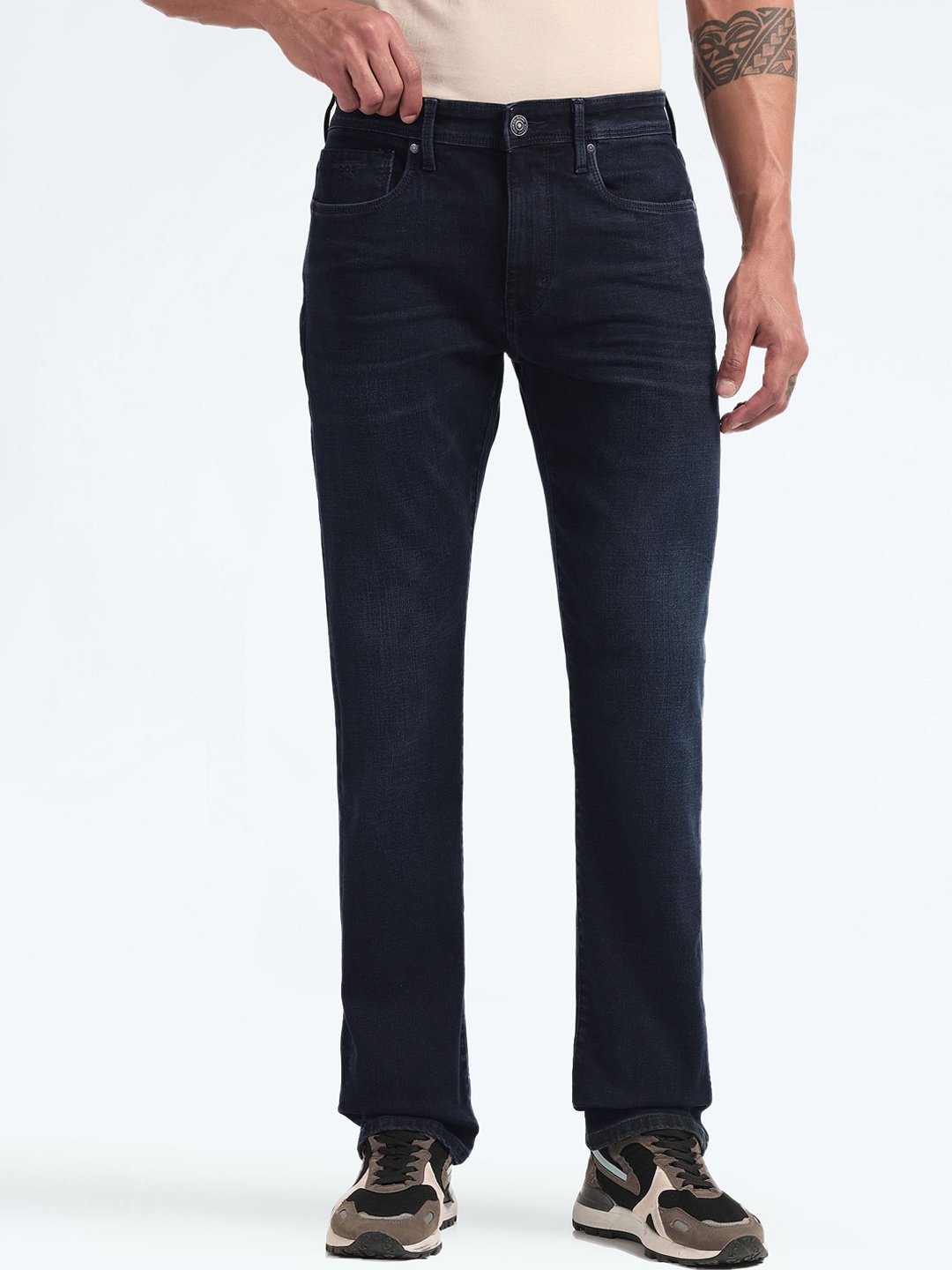 

Flying Machine Men Straight Fit Clean Look Stretchable Jeans, Navy blue
