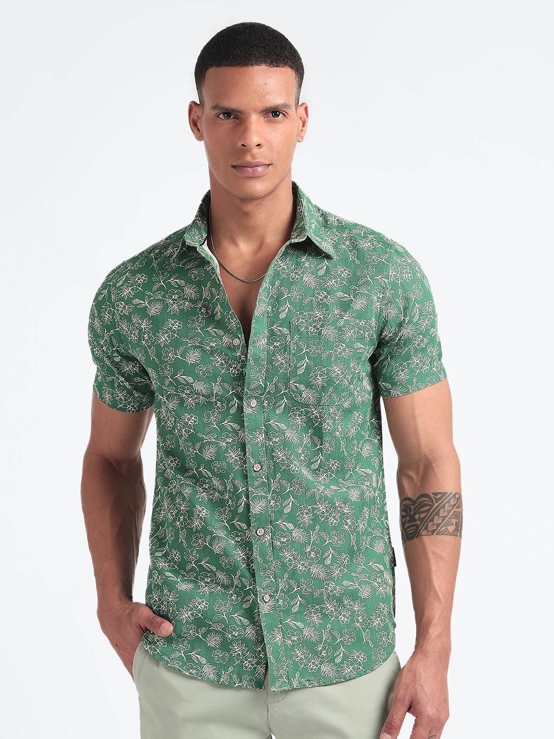 

Flying Machine Slim Fit Floral Printed Cotton & Linen Casual Shirt, Green