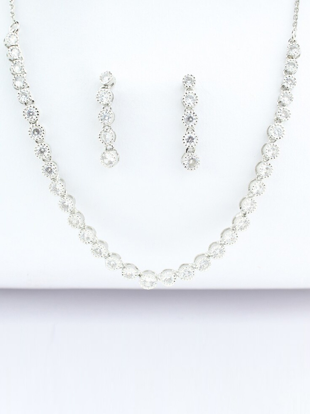 

925 SILLER Sterling Silver Cubic Zirconia Necklace