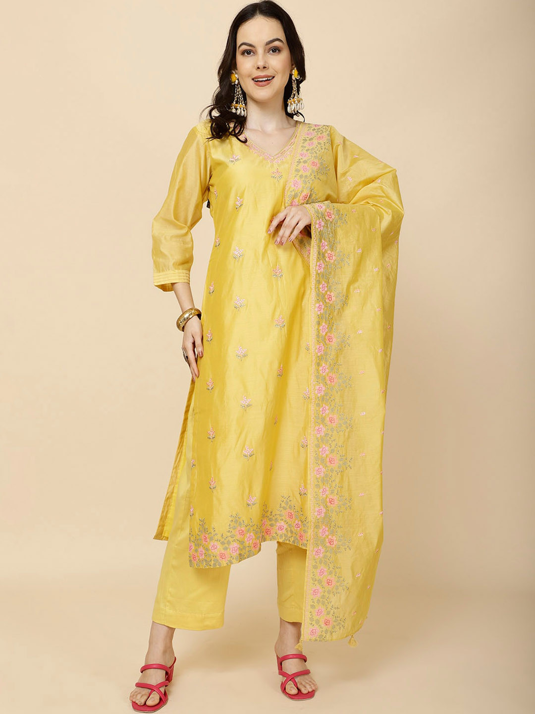 

Meena Bazaar Floral Embroidered Regular Kurta With Trousers & Dupatta, Yellow