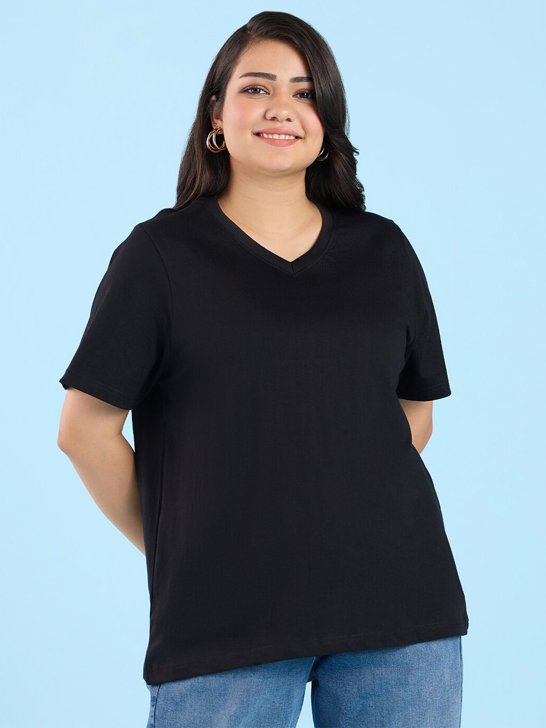 

Big Hello - The Plus Life V-Neck Cotton T-shirt, Black