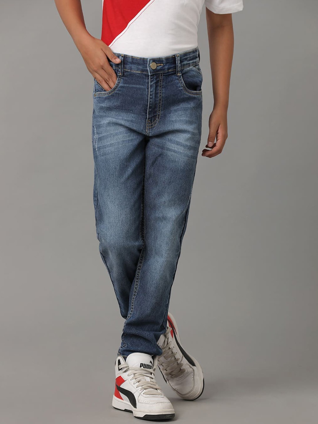 

UNDER FOURTEEN ONLY Boys Slim Fit Mid-Rise Low Distress Light Fade Jeans, Navy blue