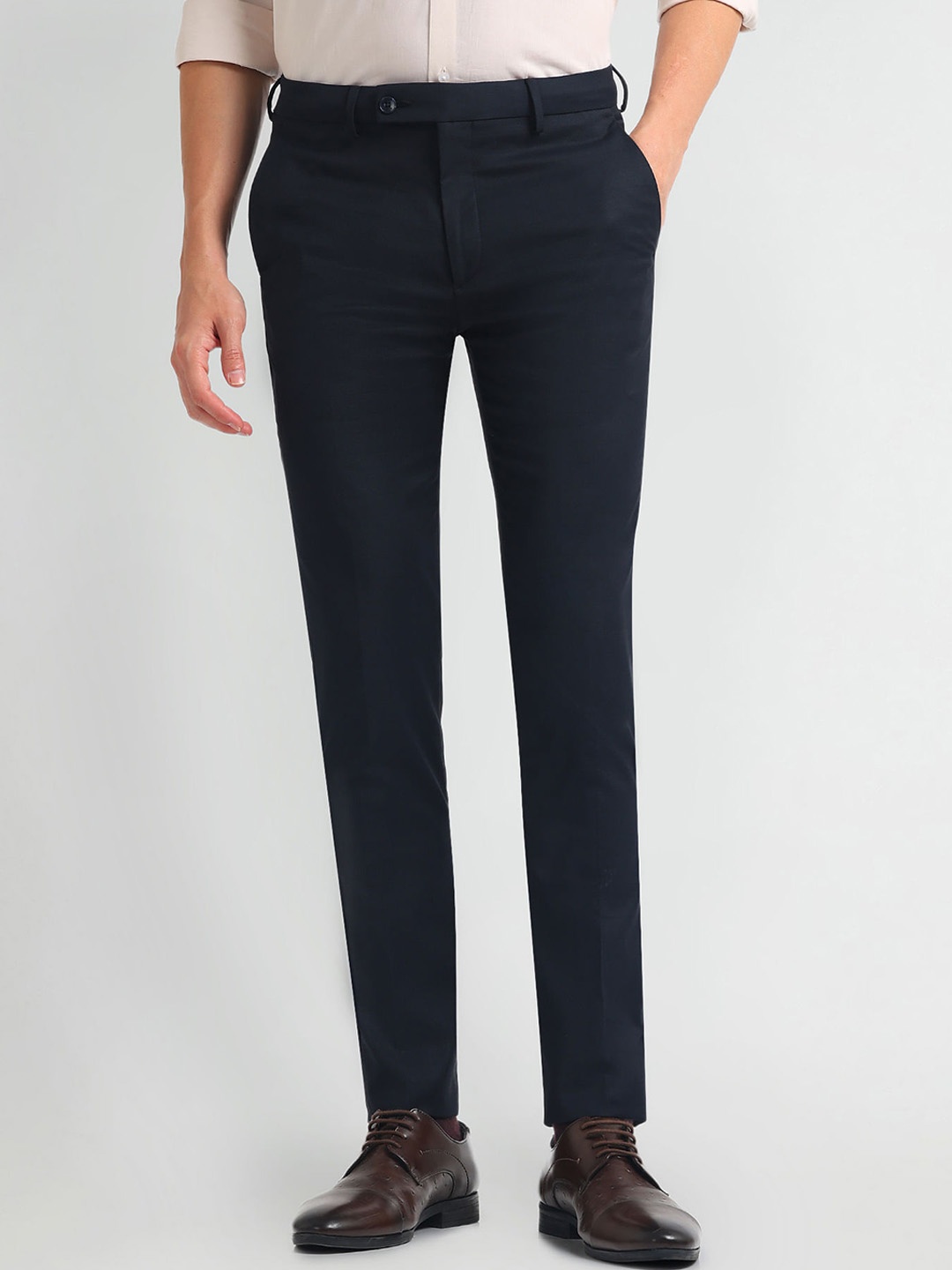 

Arrow Men Mid-Rise Slim Fit Trousers, Blue